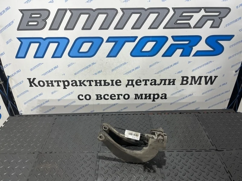 Крепление амортизатора BMW E71