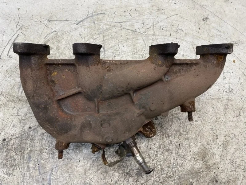 Коллектор выпускной Skoda Octavia 2 06A253031CK BSE