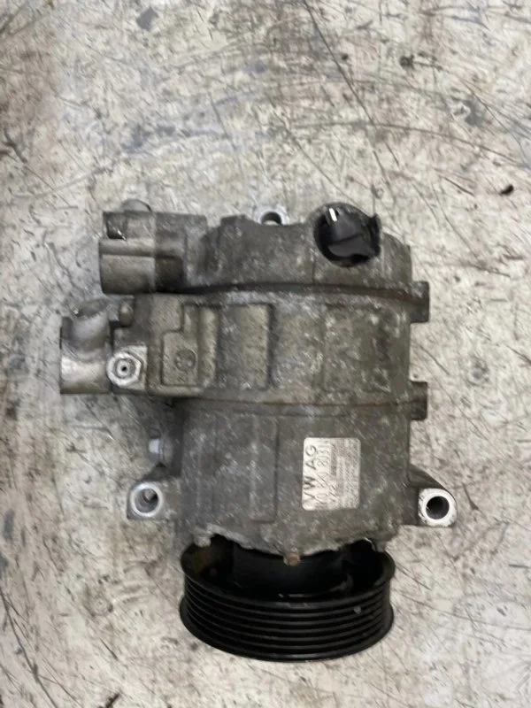 Компрессор кондиционера Skoda Octavia 2 1K0820803N BSE