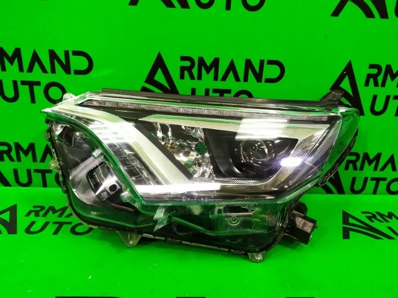 Фара TOYOTA RAV4 2015-2019 CA40