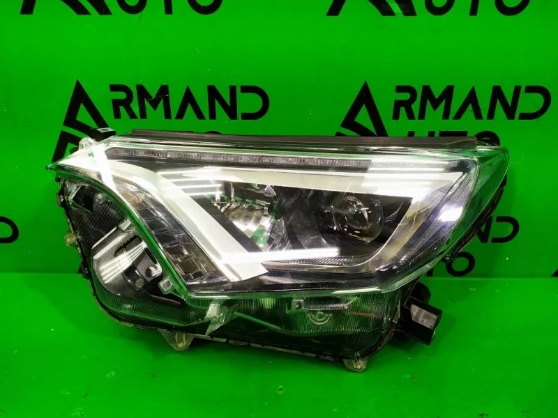 Фара TOYOTA RAV4 2015-2019 CA40