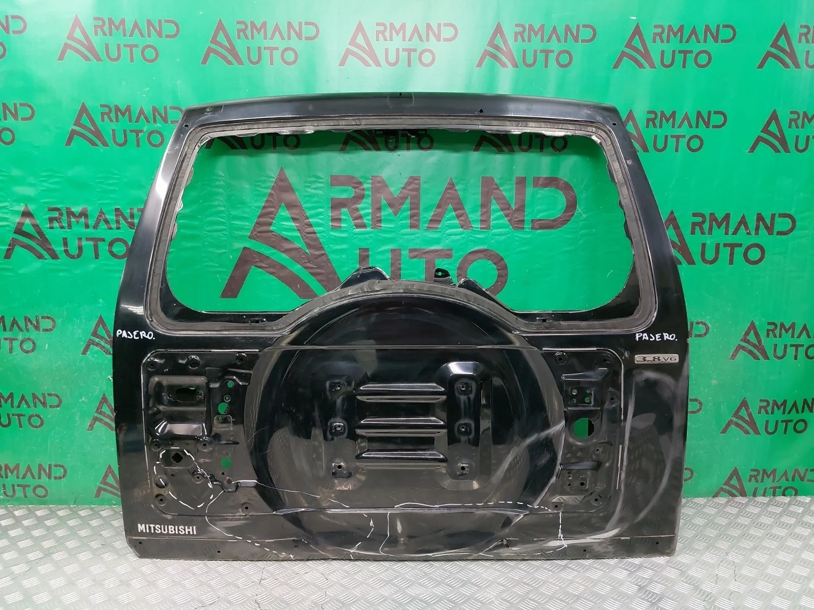 Дверь багажника MITSUBISHI PAJERO 2006-2014