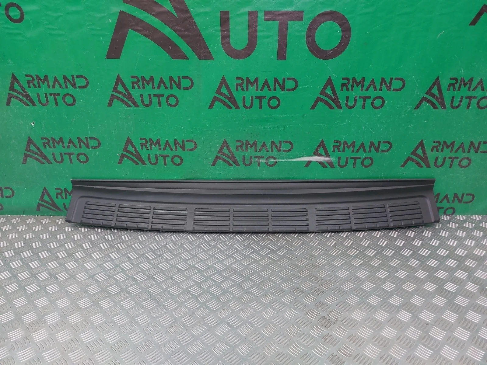 Накладка бампера TOYOTA LAND CRUISER 2007-2021