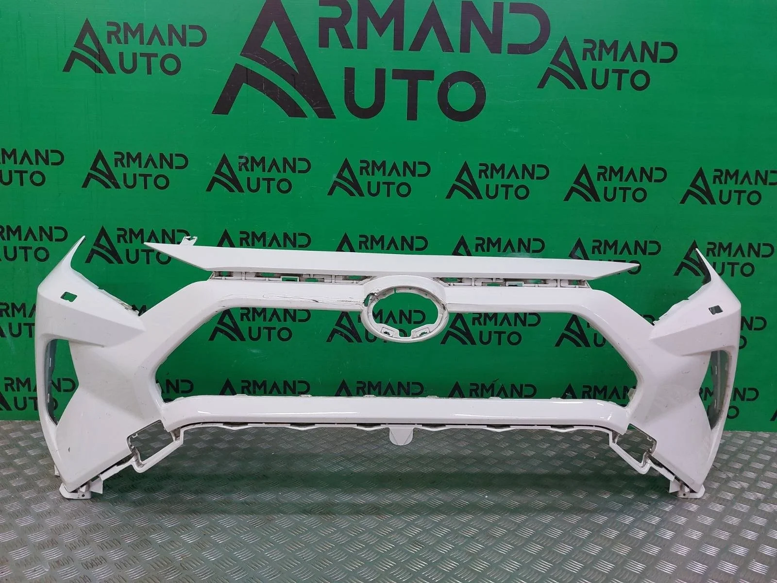 Бампер Toyota RAV4 2018-нв 5 XA50