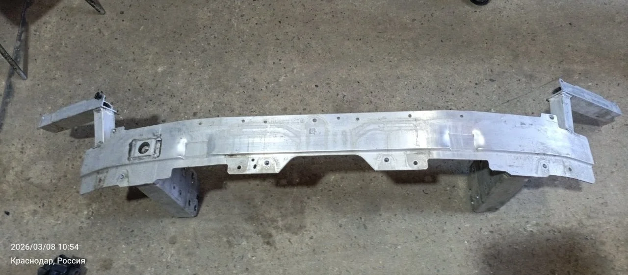 Усилитель бампера BMW X5 2021-2024 51117421599 G05, передний