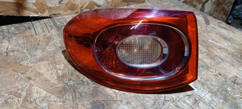 Фонарь Volkswagen Tiguan 2009 5N1