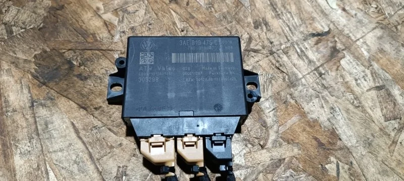 Блок управления парктрониками Volkswagen Passat 2015 365