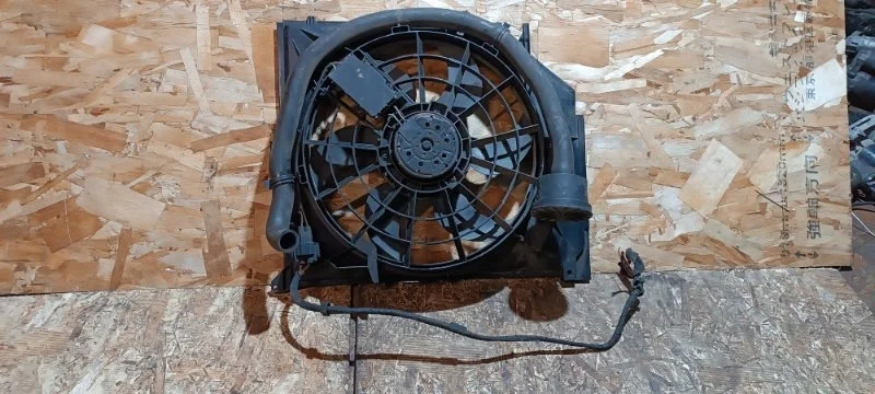 Вентилятор охлаждения сборе диффузором BMW 3 2002 E46