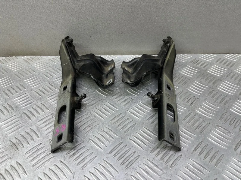 Петли капота Audi Q5 8R