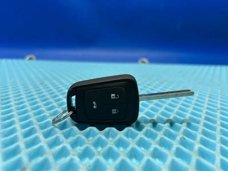 Ключ зажигания Chevrolet Cruze 2017 22807512