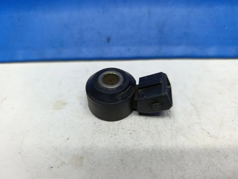 Датчик детонации Nissan Almera 2006 220607S000 N16