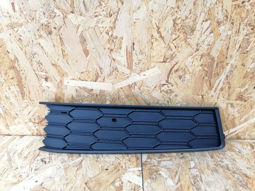 Решетка бампера левая (под ПТФ) Skoda Rapid II (2019—2025)