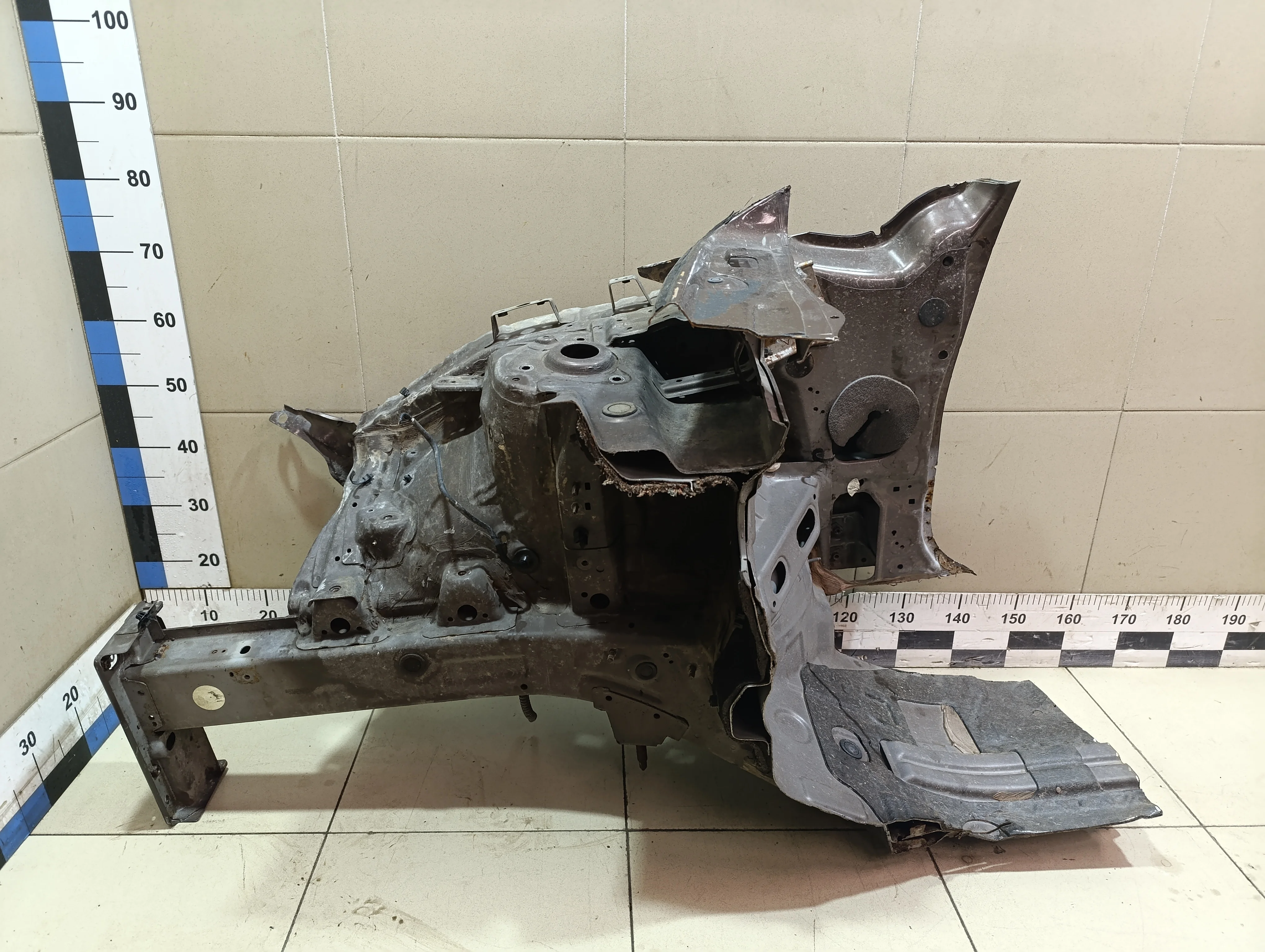 Лонжерон передний правый Ceed 2012>