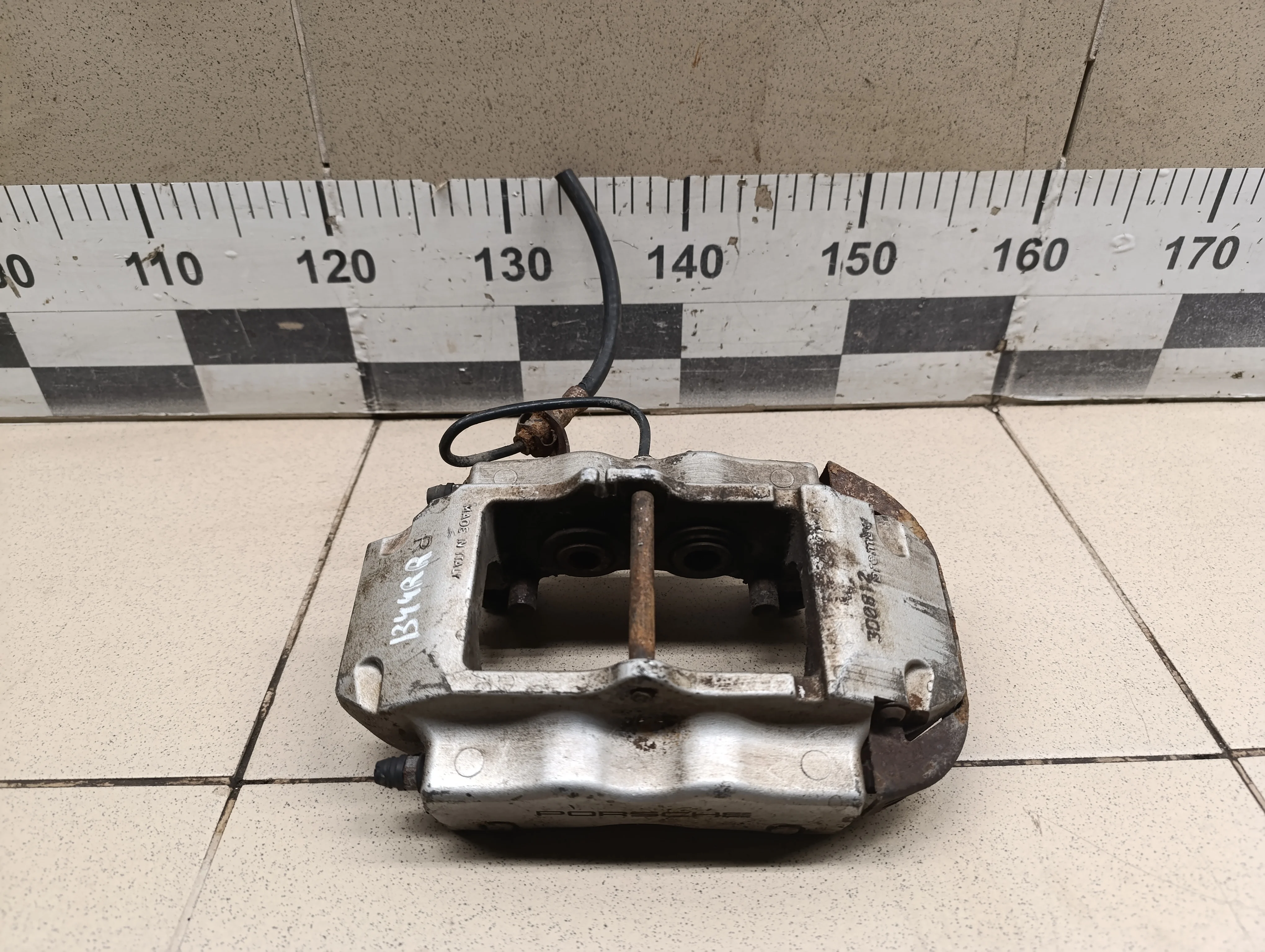 Суппорт задний правый Cayenne 2003-2010