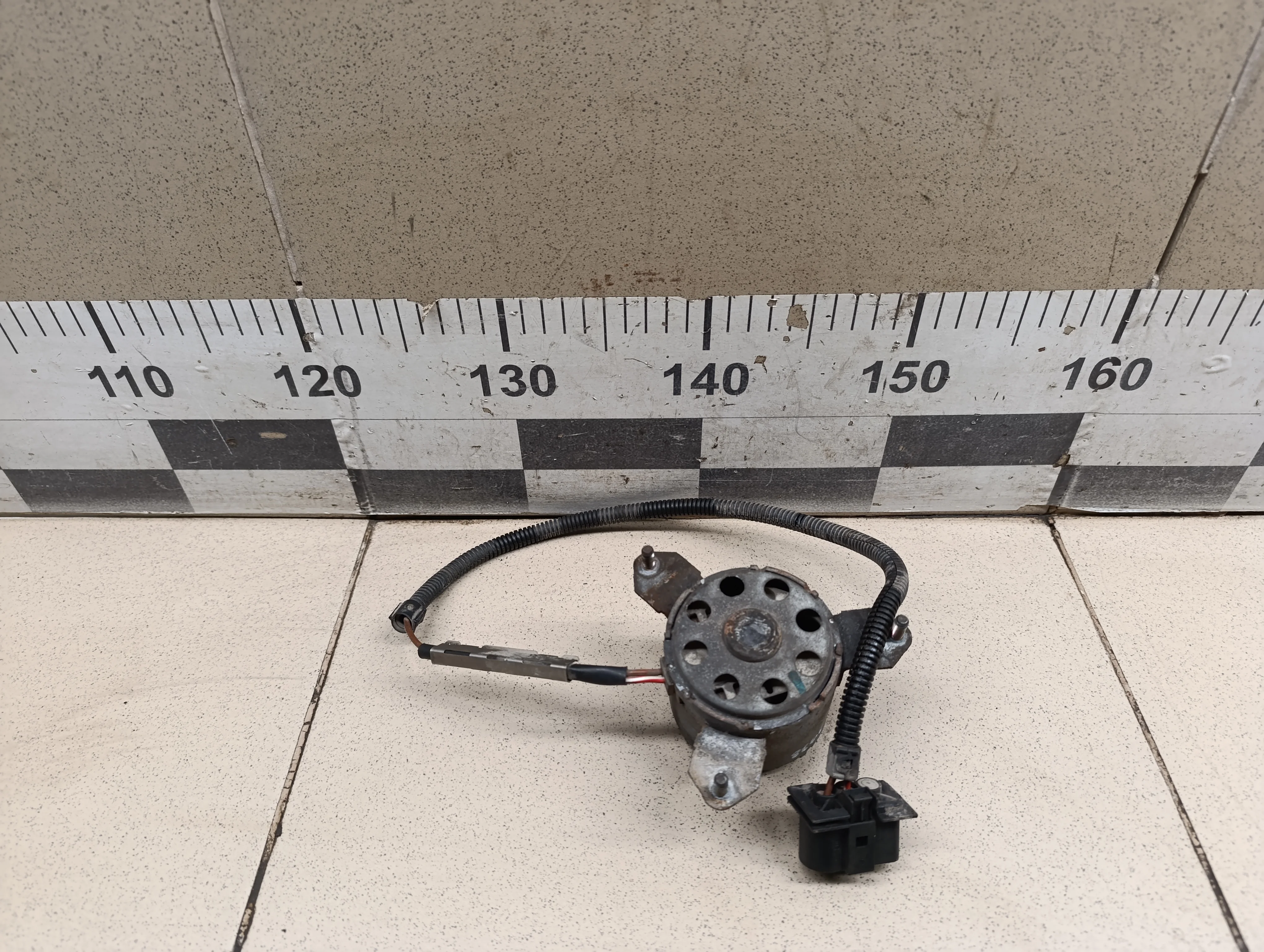 Моторчик вентилятора Golf IV/Bora 1997-2005