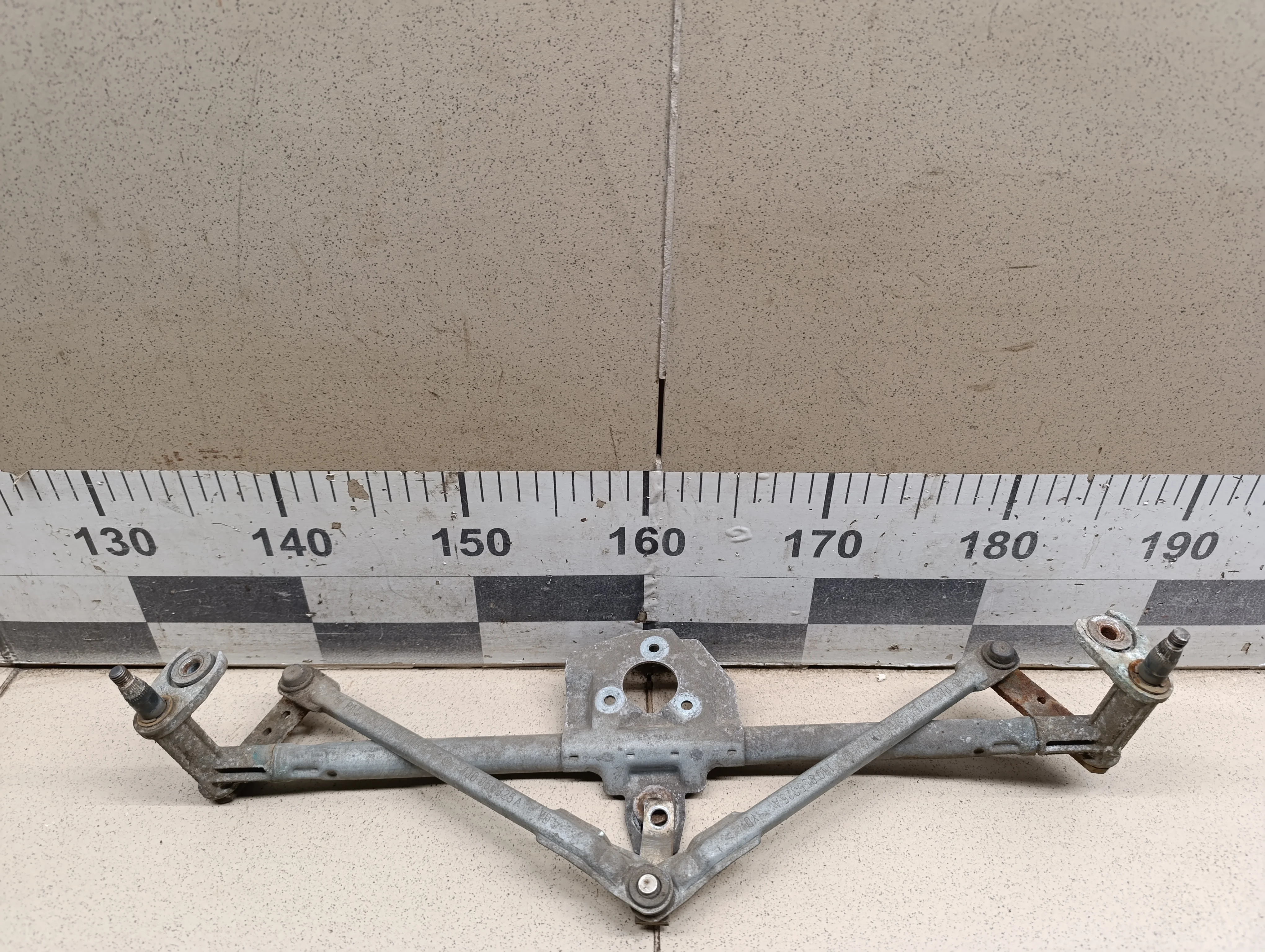 Трапеция стеклоочистителей A3 (8L1) 1996-2003