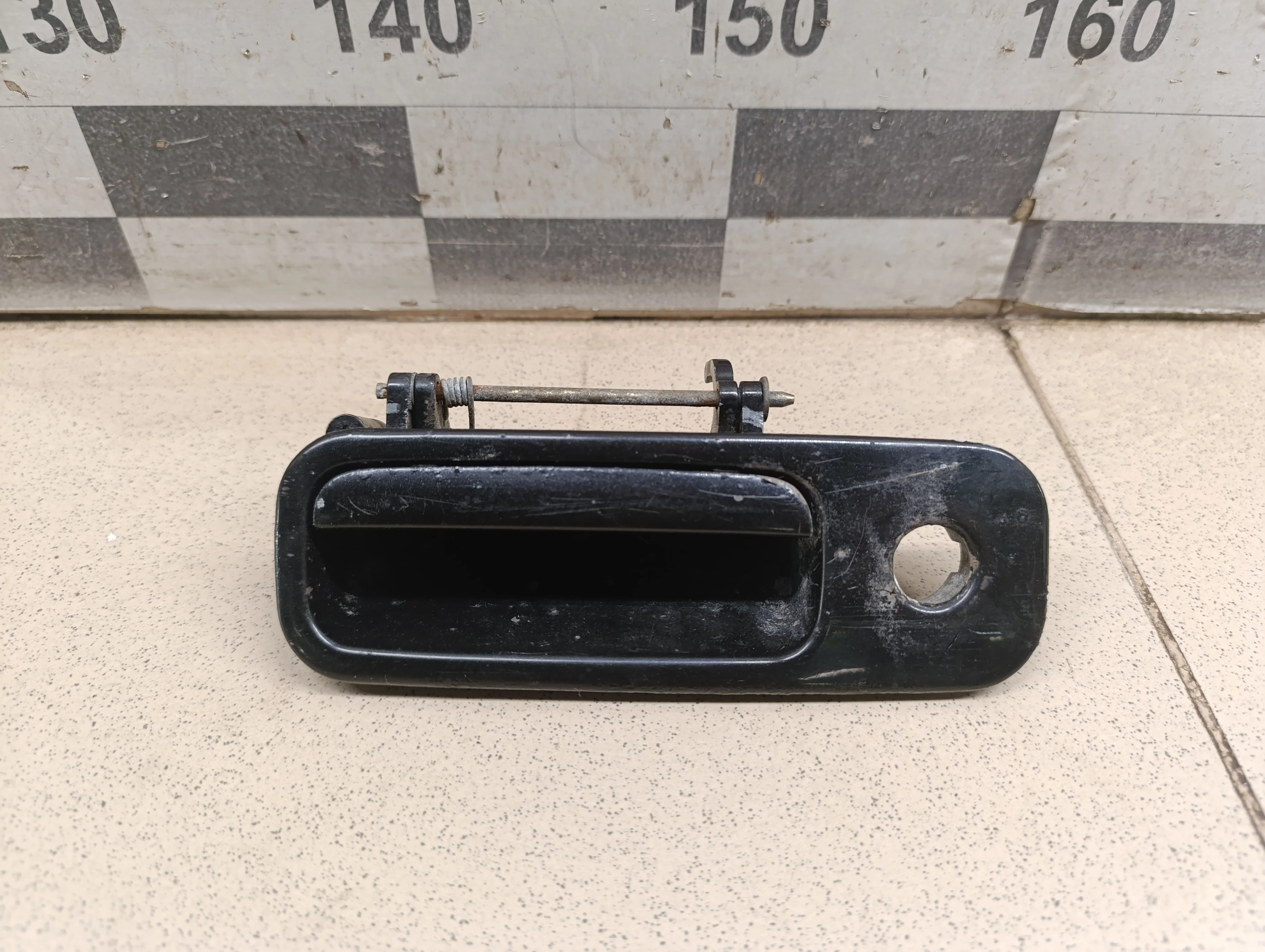 Ручка двери багажника наружная Golf IV/Bora 1997-2005