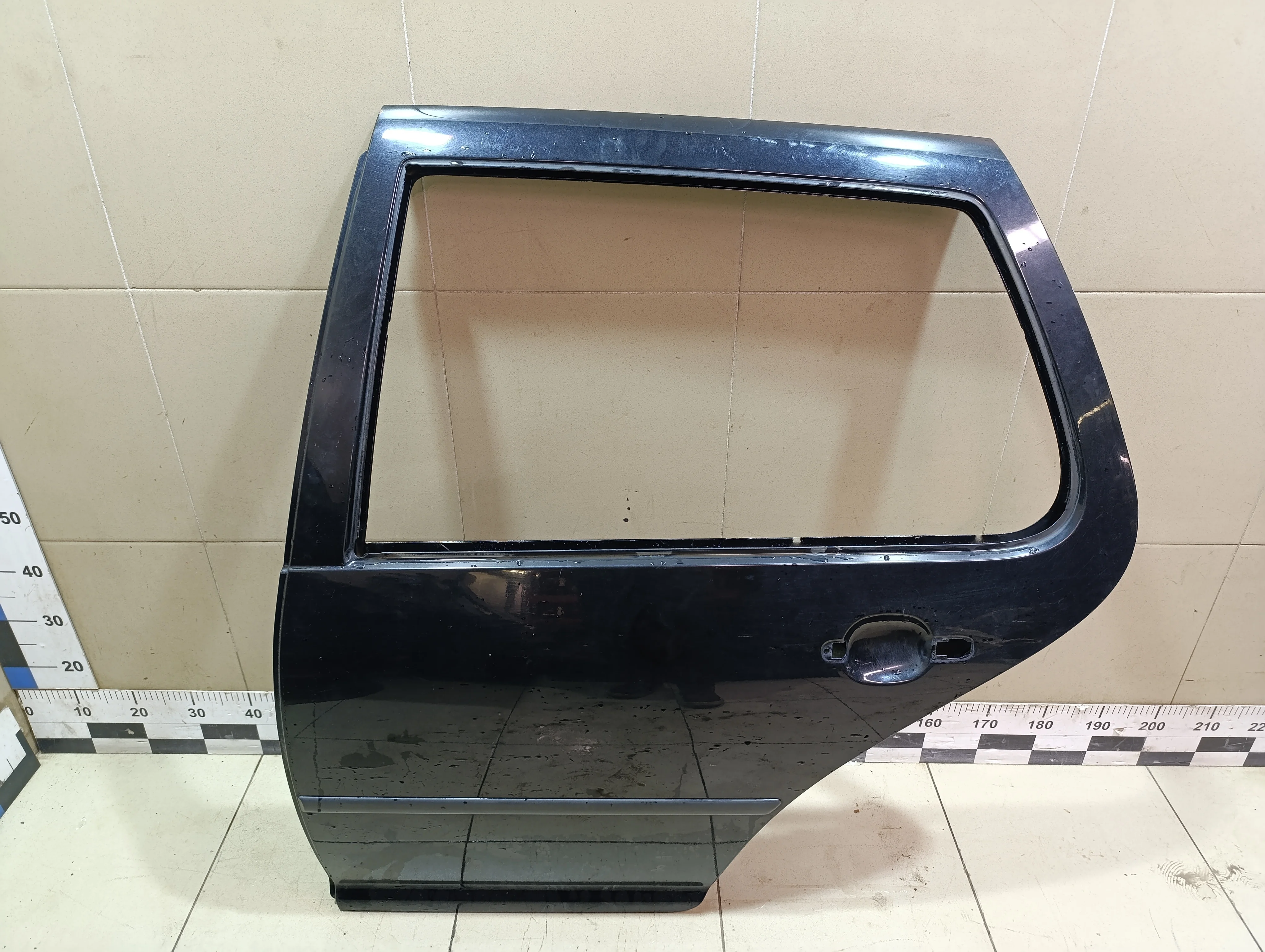 Дверь задняя левая Golf IV/Bora 1997-2005