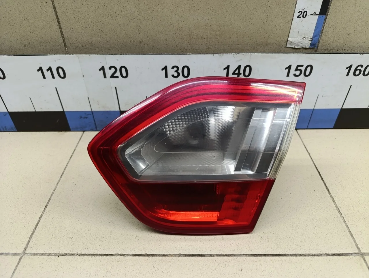 Фонарь задний правый Fluence 2010>