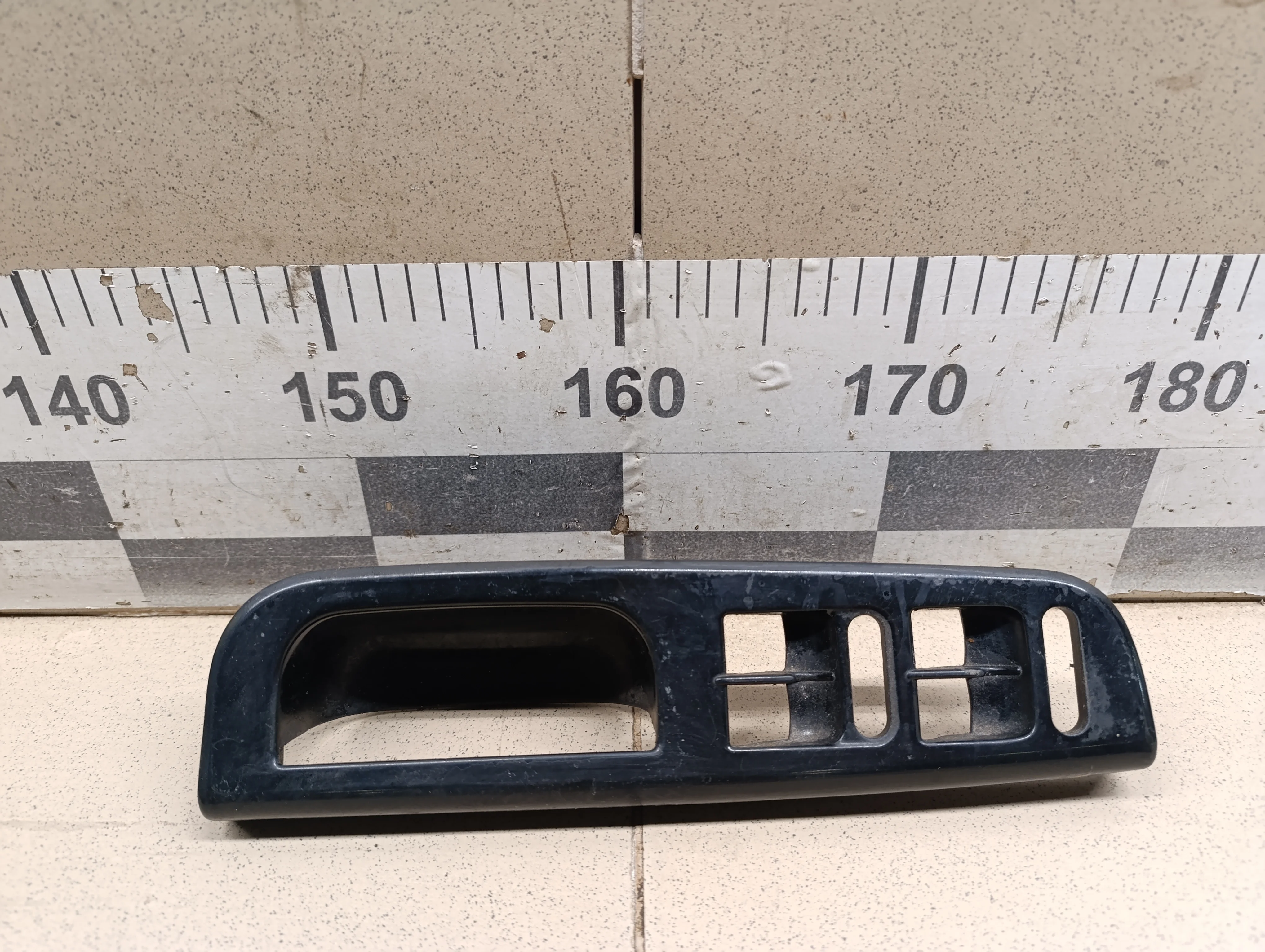 Накладка блока управления стеклоподъемниками Passat [B5] 2000-2005