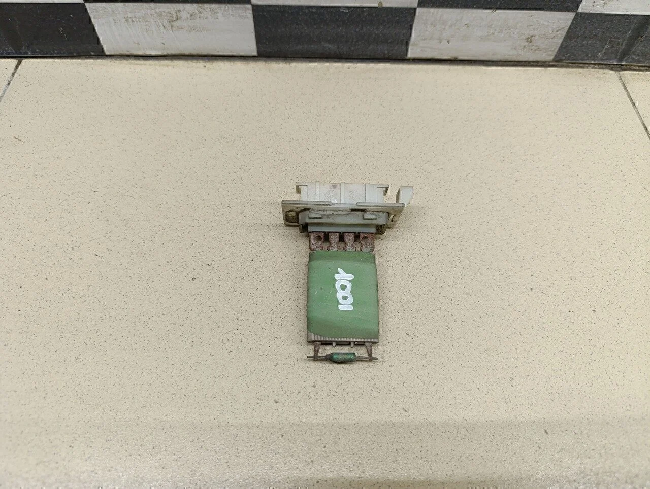 Резистор отопителя Passat [B6] 2005-2010