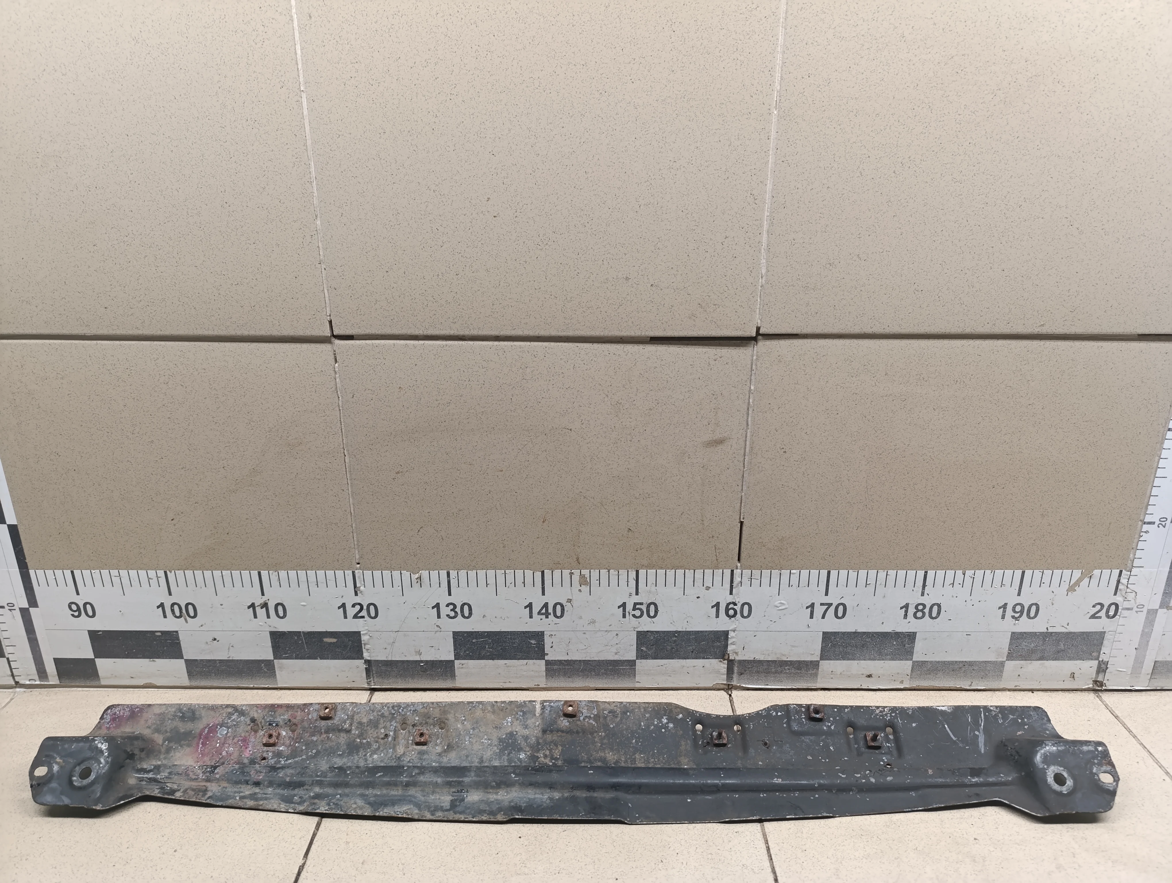 Балка подрадиаторная  Cayenne 2003-2010