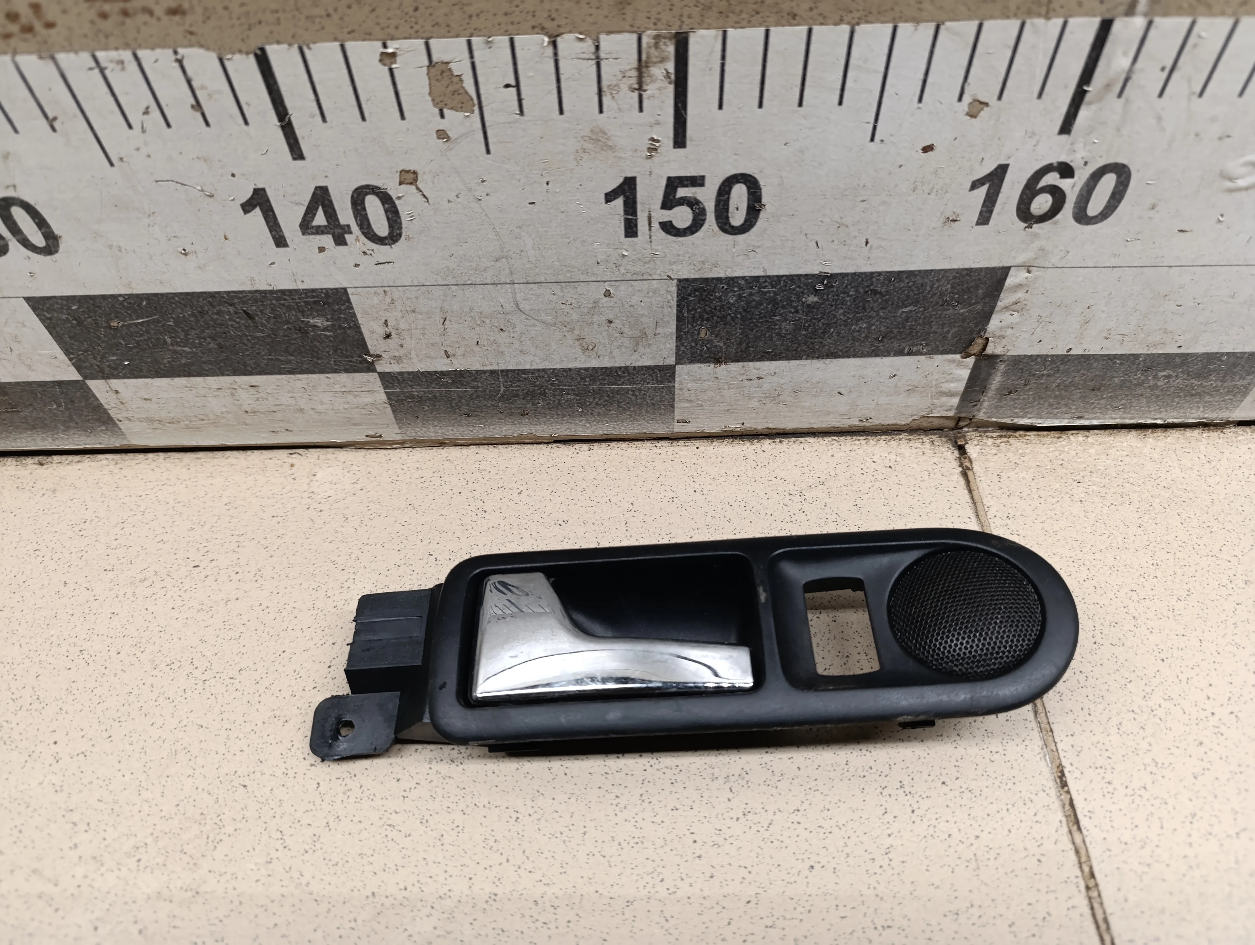 Ручка двери задней внутренняя левая Golf IV/Bora 1997-2005