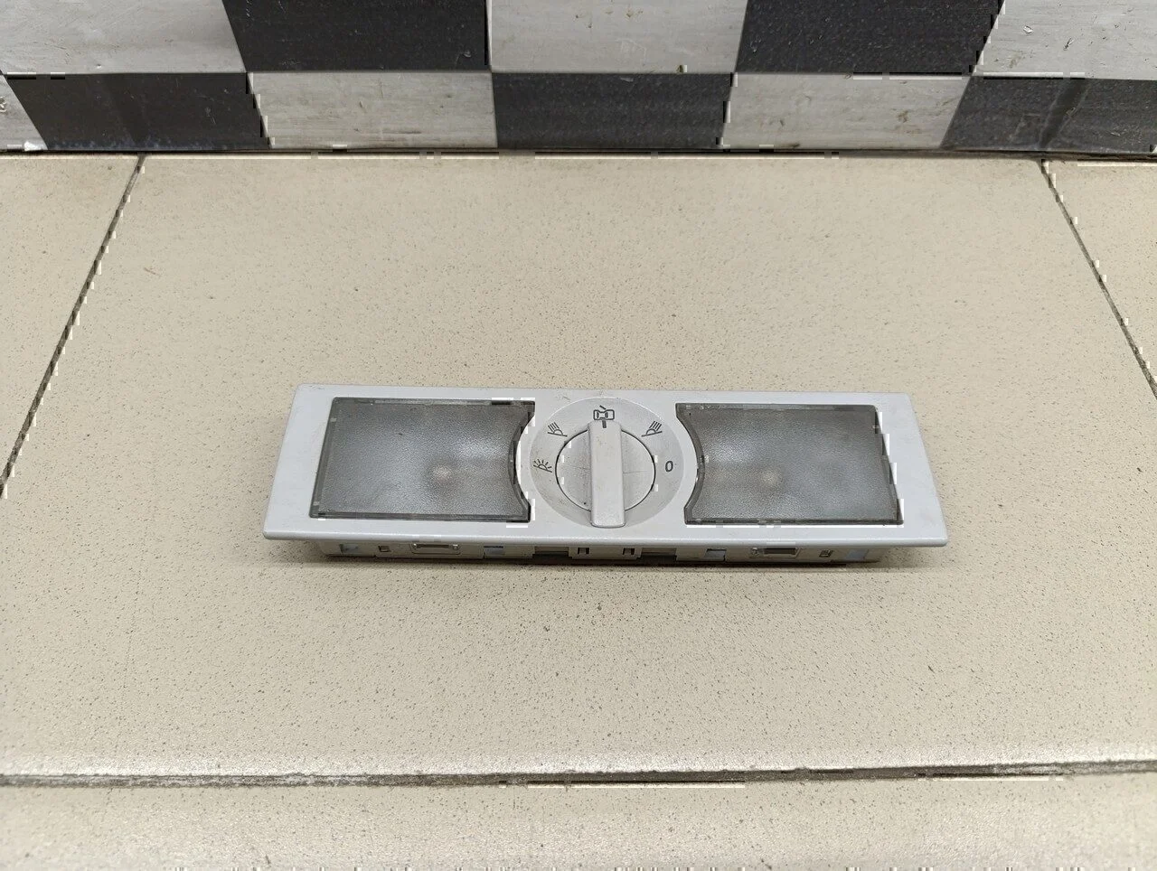 Плафон салонный Tiguan 2011-2016