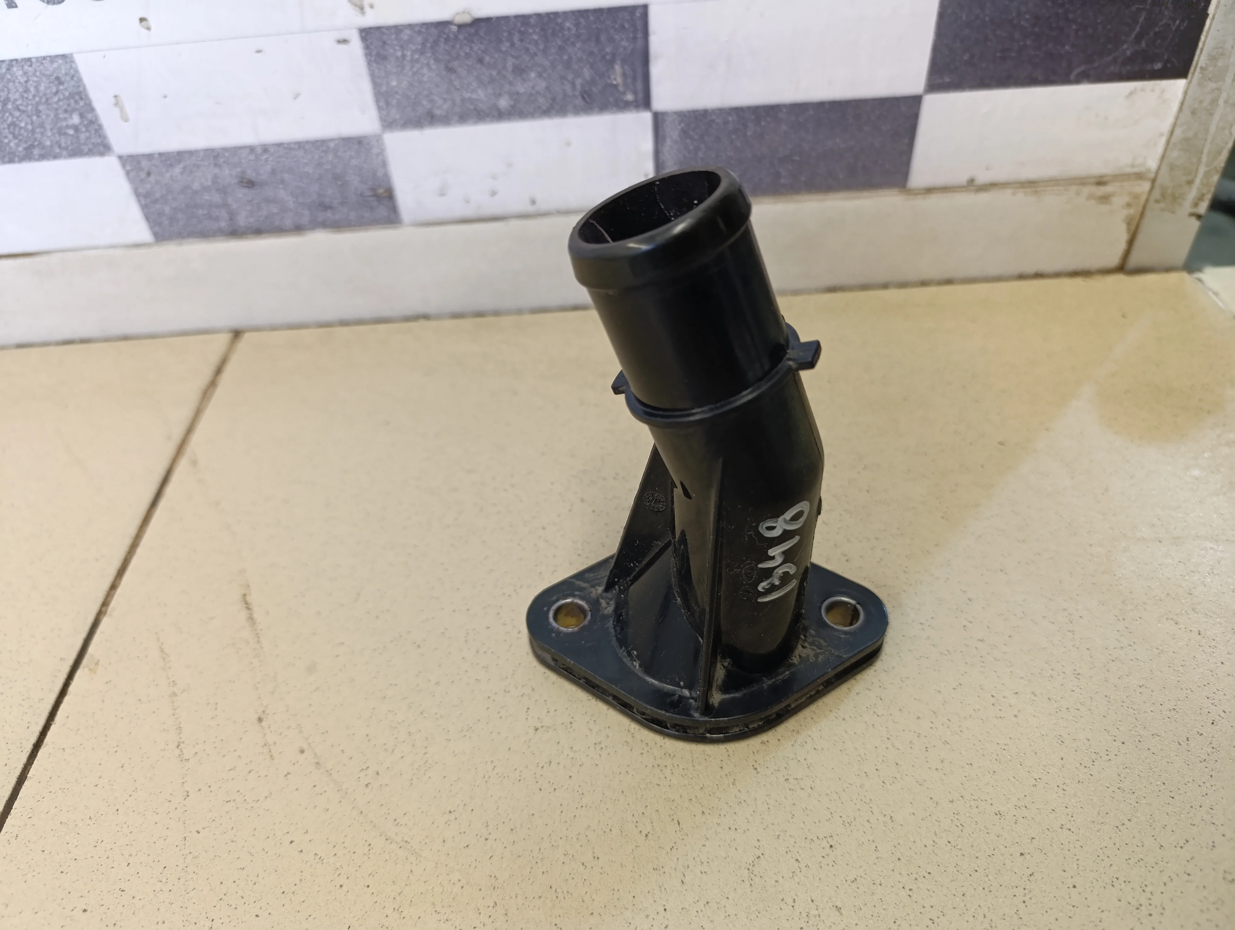 Крышка термостата Solaris 2010-2017