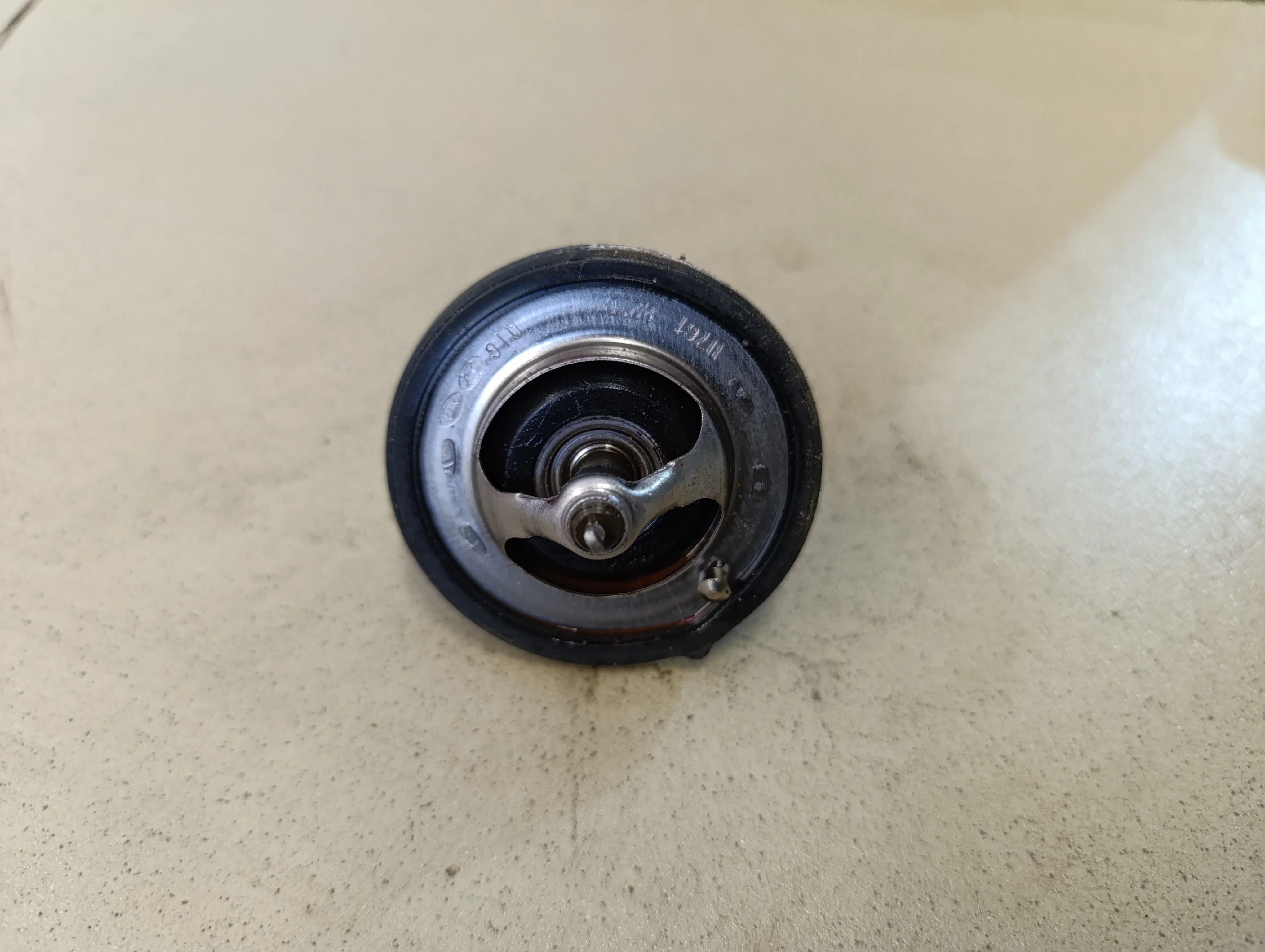 Термостат Solaris 2010-2017