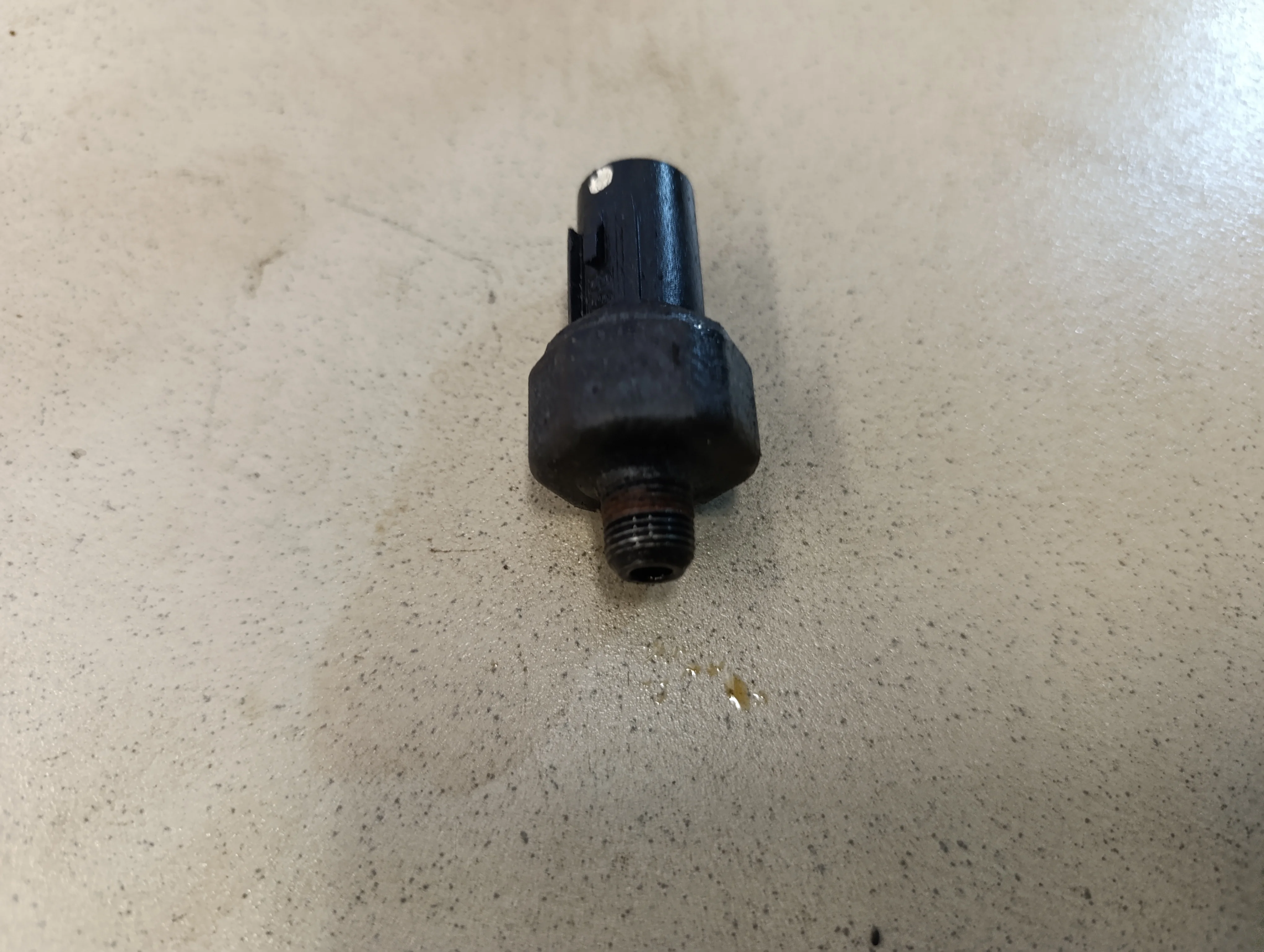 Датчик давления масла Ceed 2012>