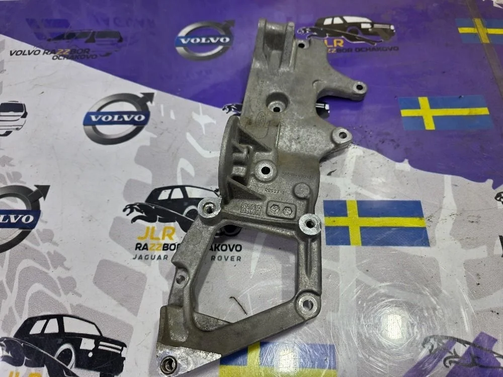 Кронштейн генератора Land Rover Evoque  224DТ Discovery Sport I (2014—2019)