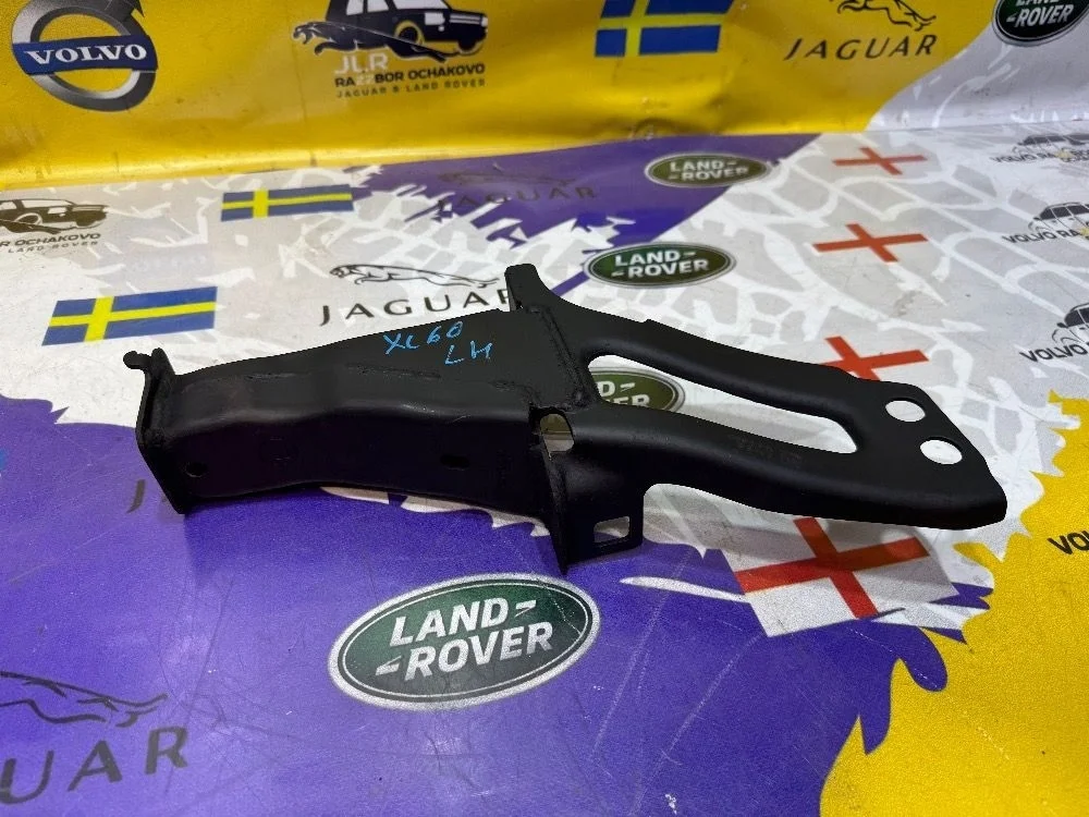 Кронштейн усилителя бампера левый Volvo XC60 08-17 XC60 I (2008—2013)