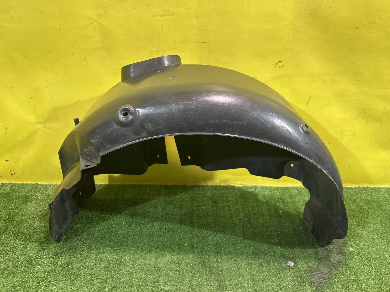 Локер задний правый  Skoda  Rapid 2013 5JA810970B 42014