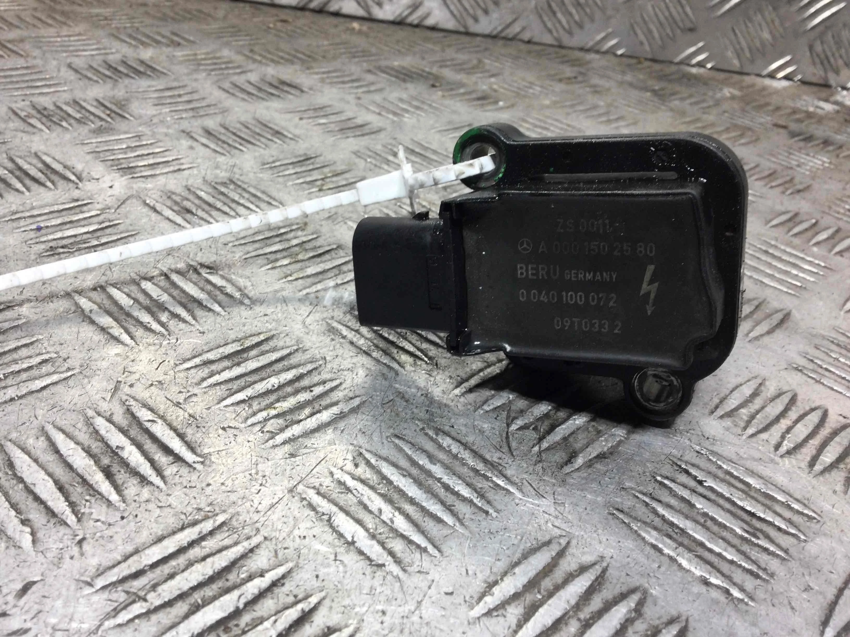 Катушка зажигания Mercedes C-klasse W203/S203/CL203 [рестайлинг] (2004-2007) бензин 1.8 Kompressor Автомат Седан