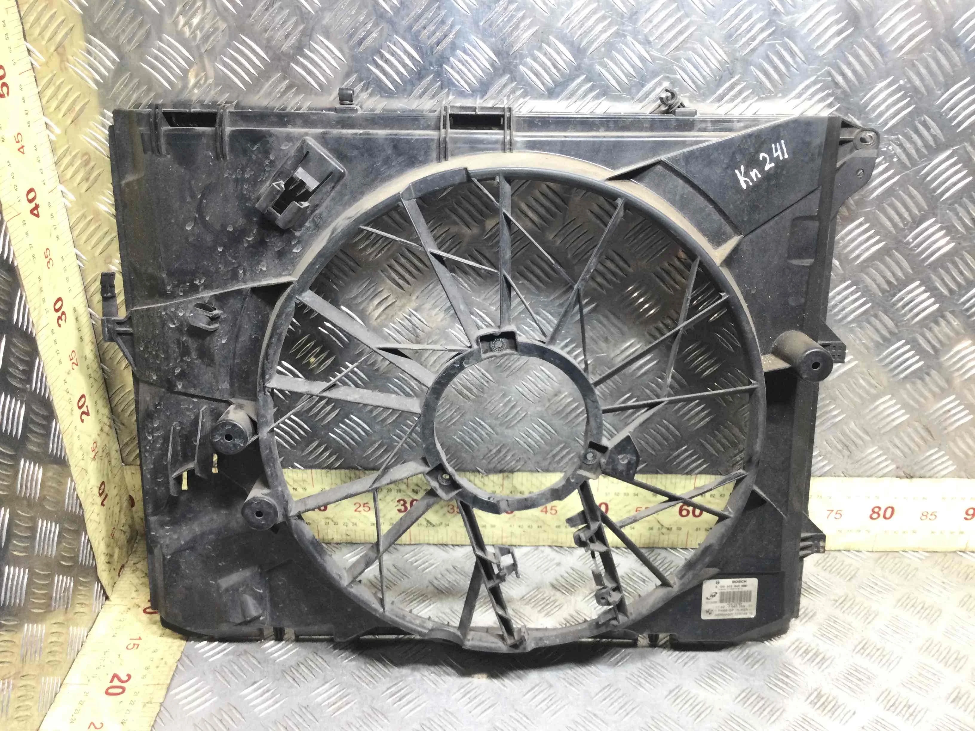 Диффузор вентилятора BMW 3-Series 3-Series E90/E91/E92/E93 2005 - 2010 бензин 2.0 i  Седан