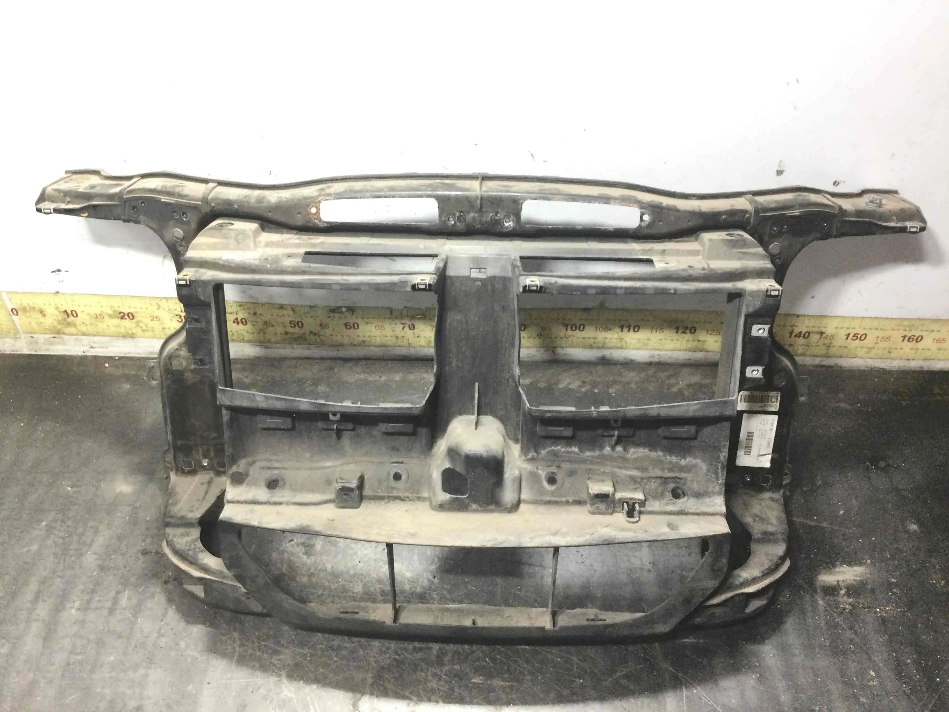 Передняя панель крепления облицовки (телевизор) BMW 3-Series 3-Series E90/E91/E92/E93 2005 - 2010 бензин 2.0 i Автомат Седан