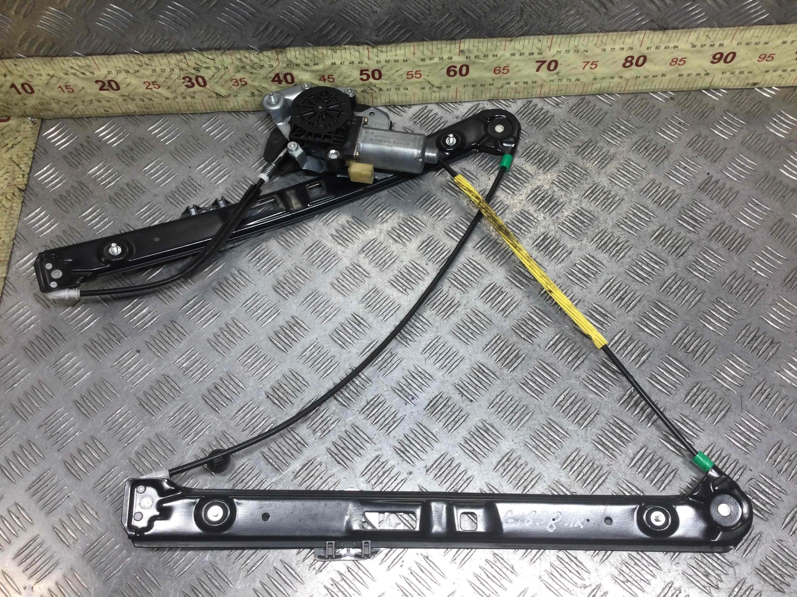 Стеклоподъемник электрический передний правый BMW 3-Series 3-Series E46 1998 - 2006 бензин 2.0 i Механика Седан