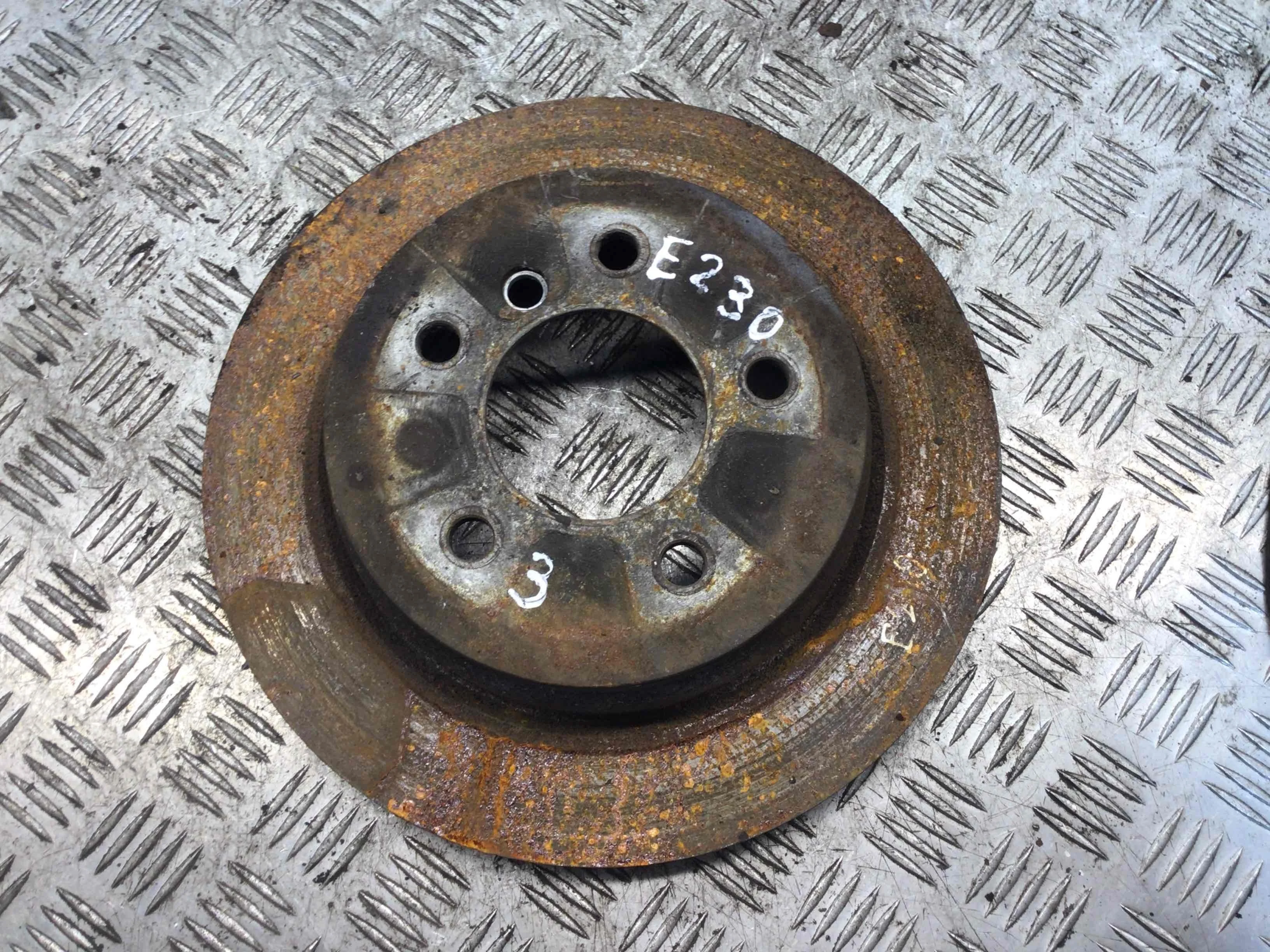 Диск тормозной задний BMW 3-Series 3-Series E90/E91/E92/E93 2005 - 2010 бензин 2.0 i Механика Универсал