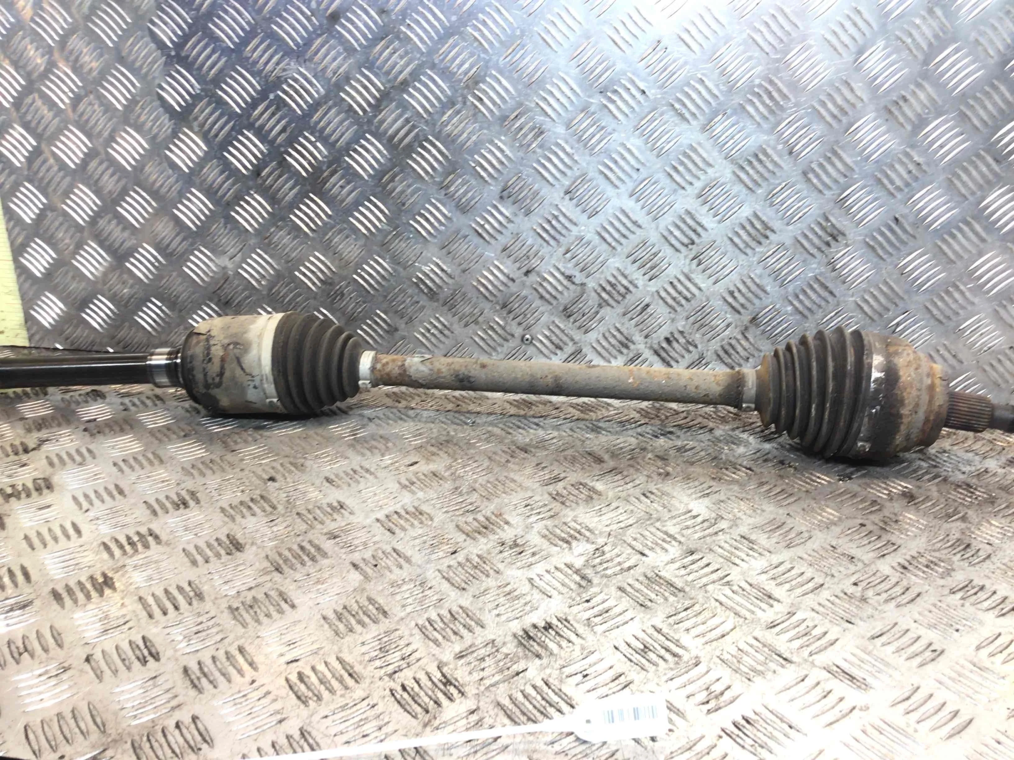 Полуось передняя правая (приводной вал, ШРУС) Mercedes GL X164 (2006-2009) дизель 4.0 CDI Автомат Внедорожник