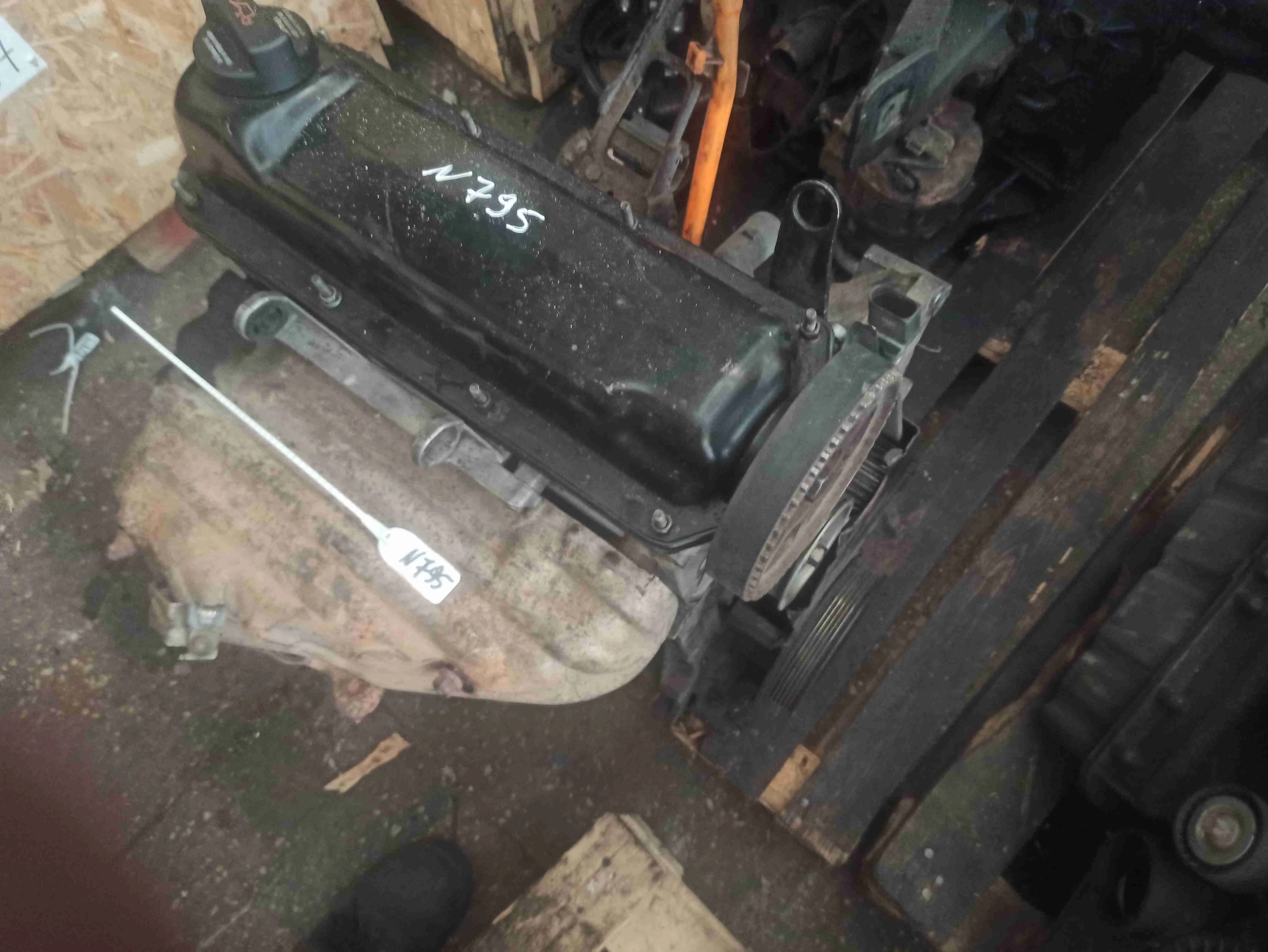 Двигатель Volkswagen Golf 4 поколение (1997-2004) бензин 1.6 i Механика Х/б