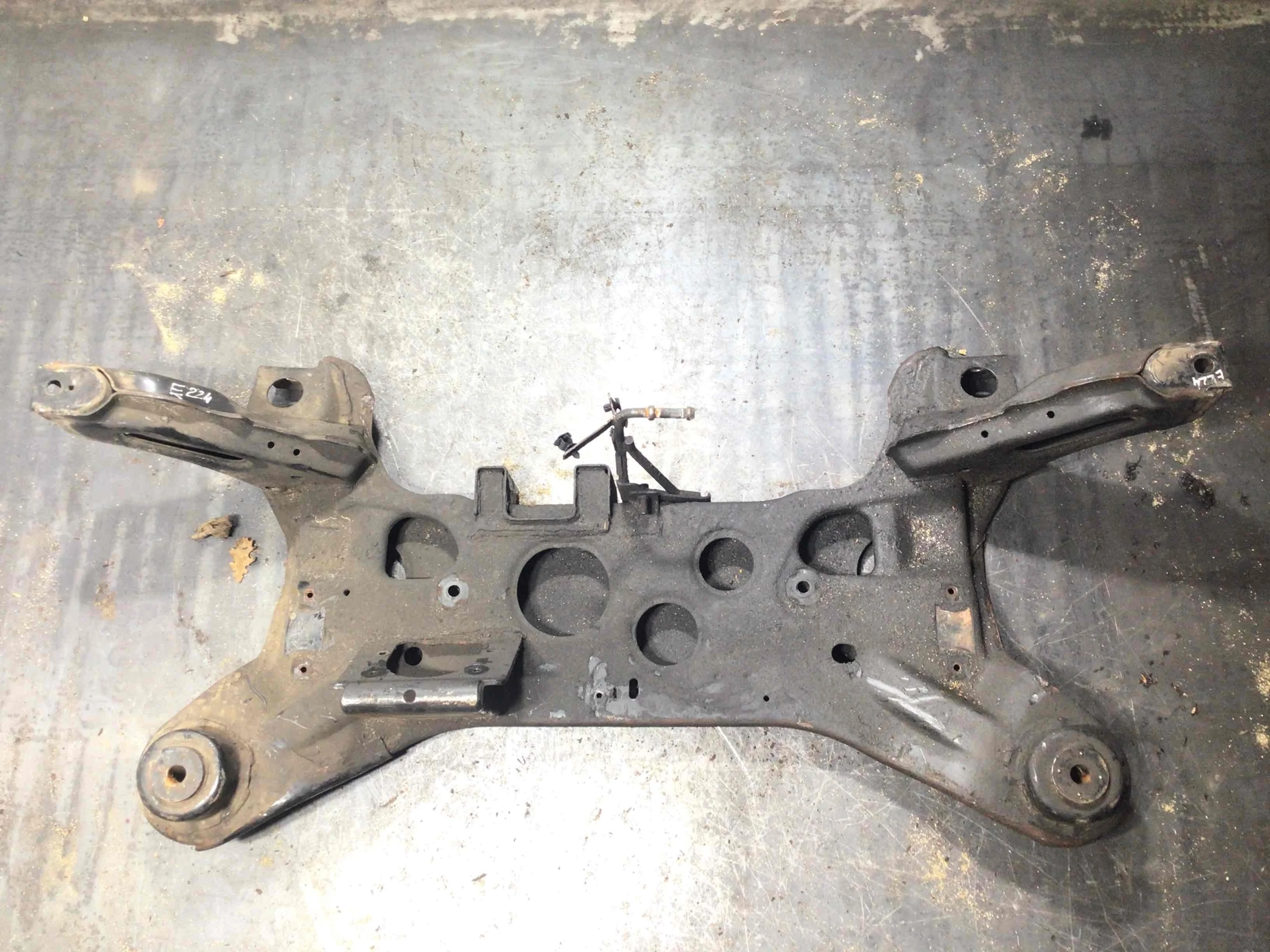 Балка подвески передняя (подрамник) Ford Transit 3 поколение [рестайлинг] (2006-2013) дизель 2.2 TDCi Механика Микроавтобус