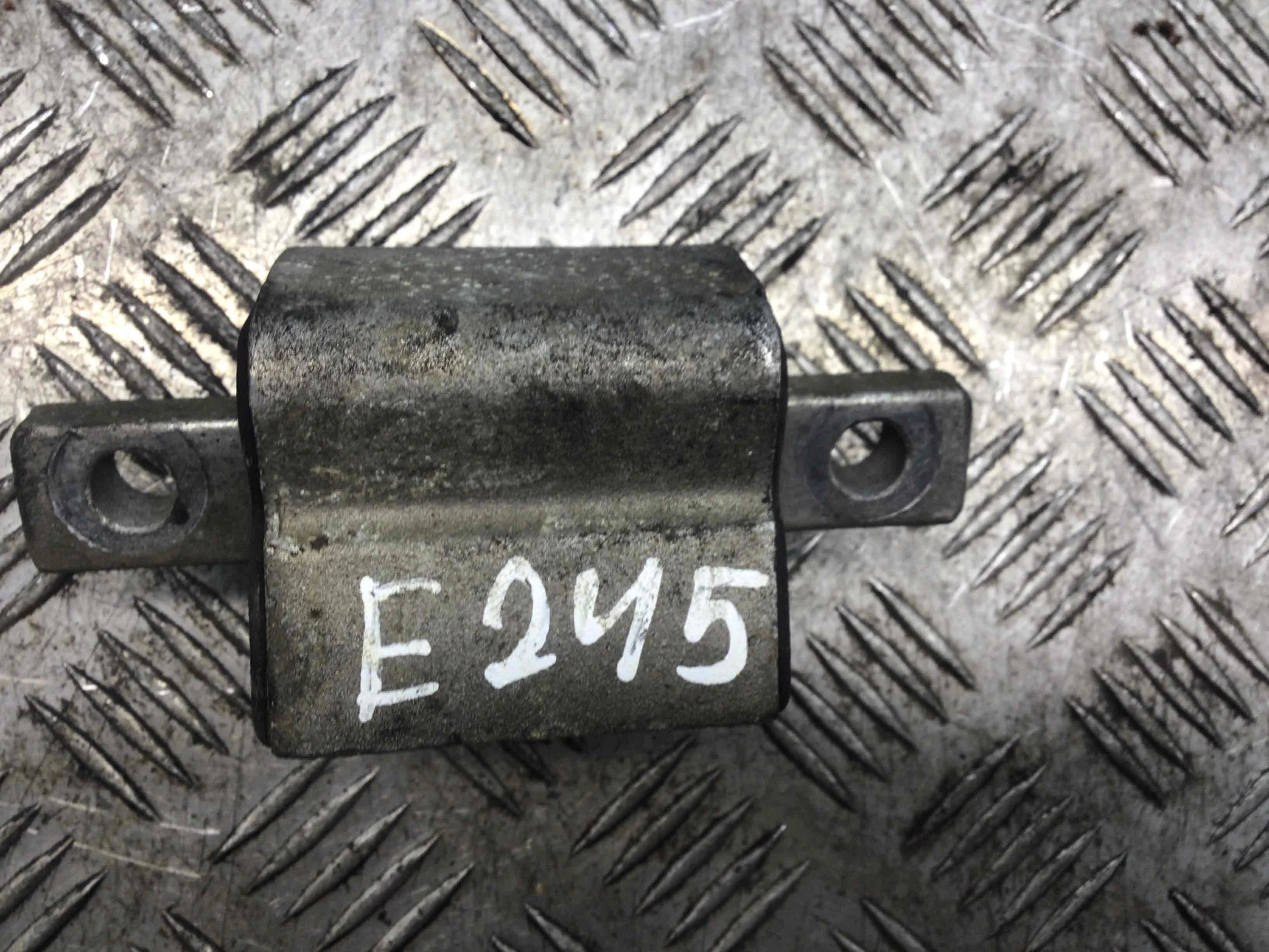 Подушка крепления КПП Mercedes E-klasse E-klasse (W211) 2002 - 2009 дизель 3.0 CDI Автомат Седан