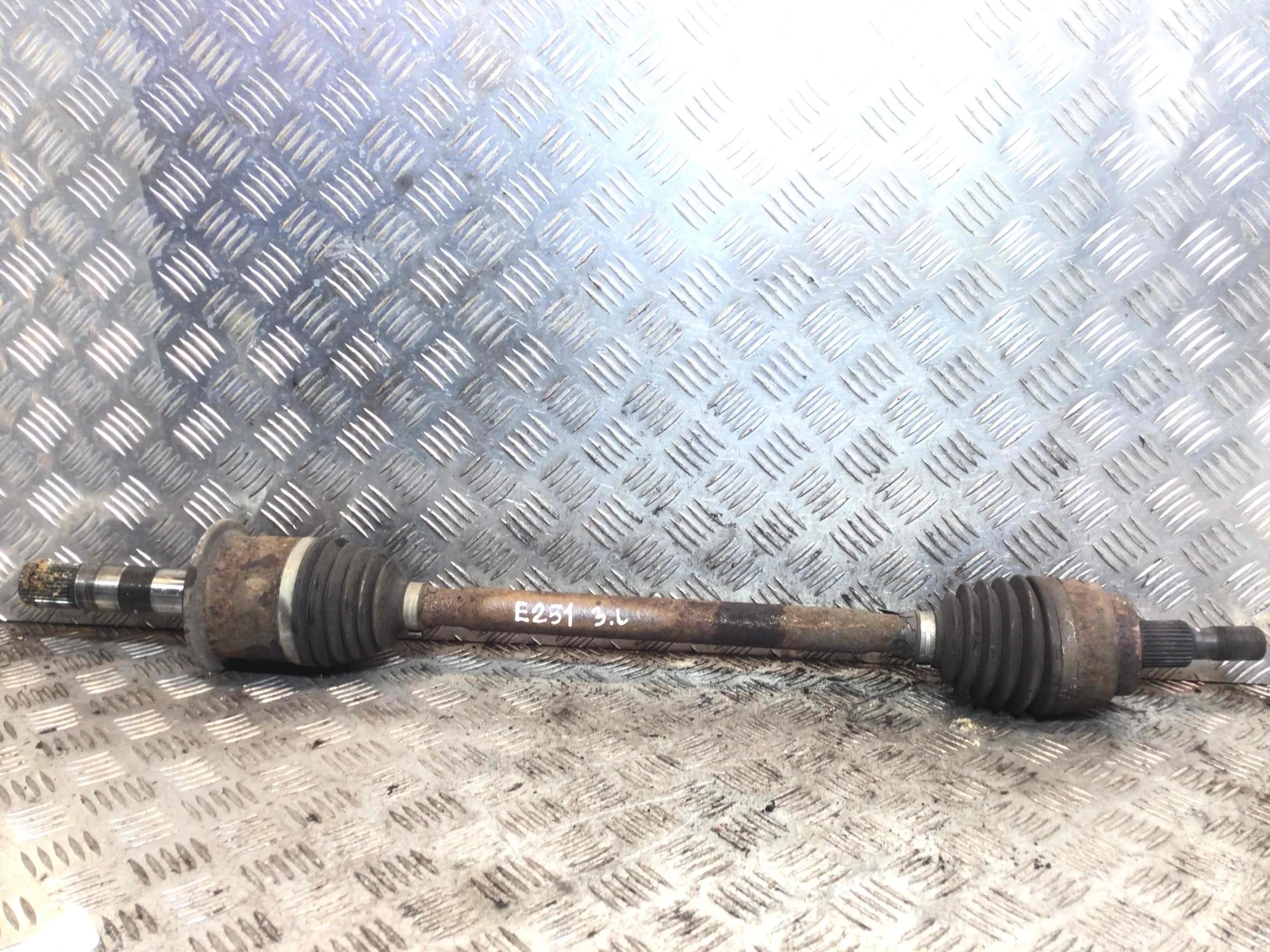 Полуось задняя (приводной вал, ШРУС) Mercedes GL X164 (2006-2009) дизель 4.2 CDI Автомат Внедорожник