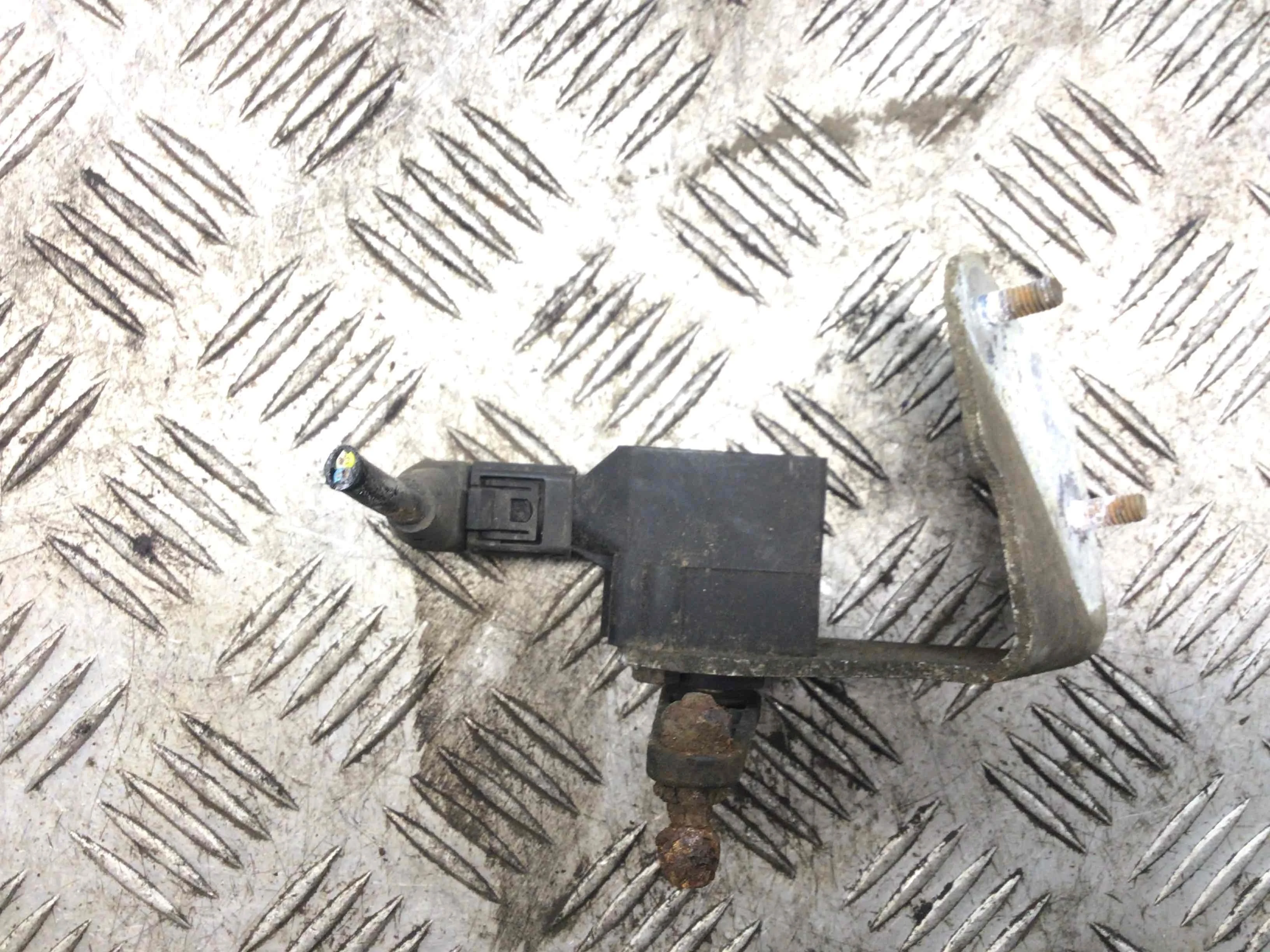 Датчик положения кузова Mercedes E-klasse E-klasse (W211) 2002 - 2009 дизель 3.0 CDI Автомат Седан