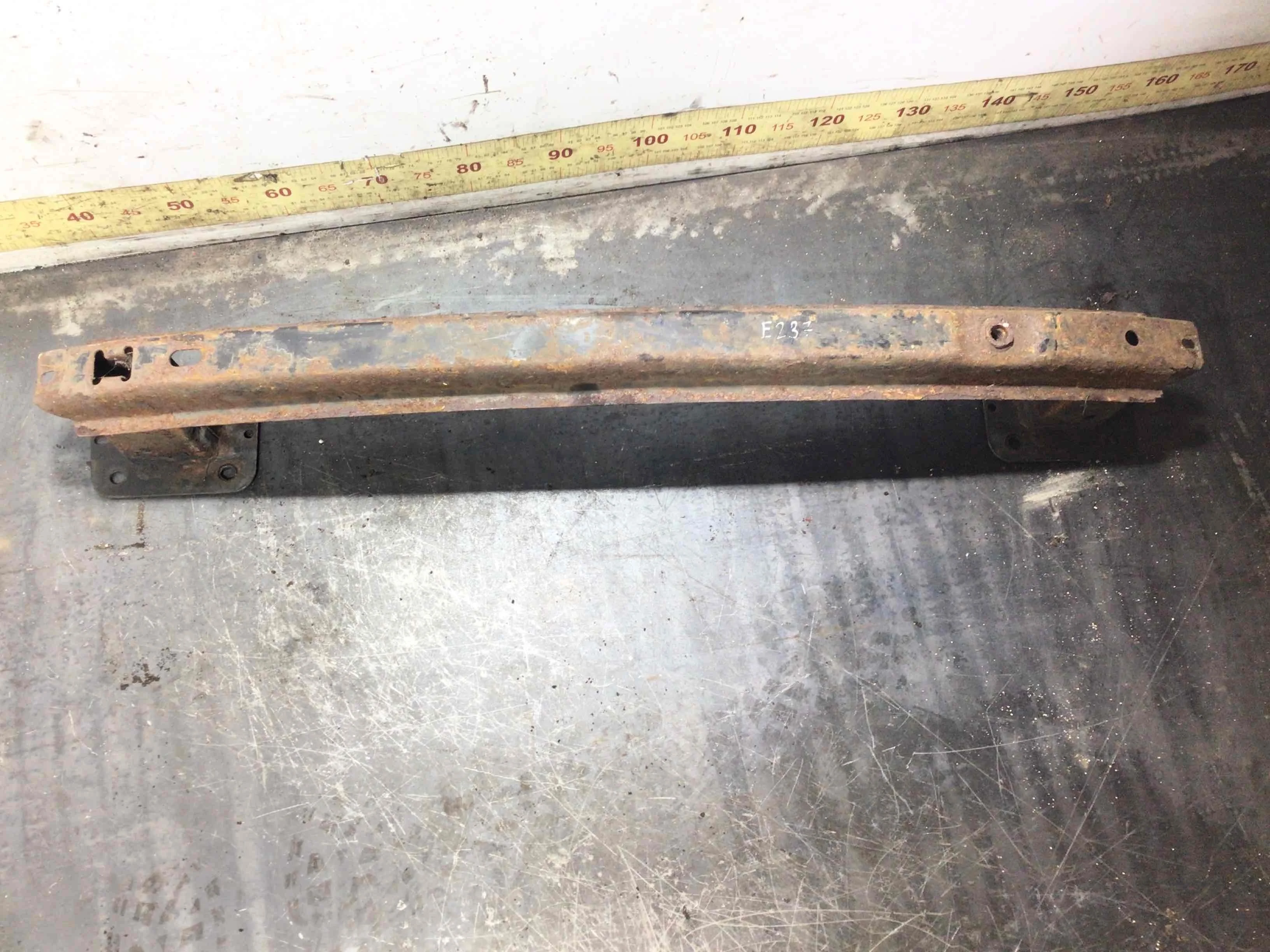 Усилитель бампера переднего Ford Focus 2 поколение [рестайлинг] (2008-2011) бензин 1.6 i Механика 5-дв, х/б