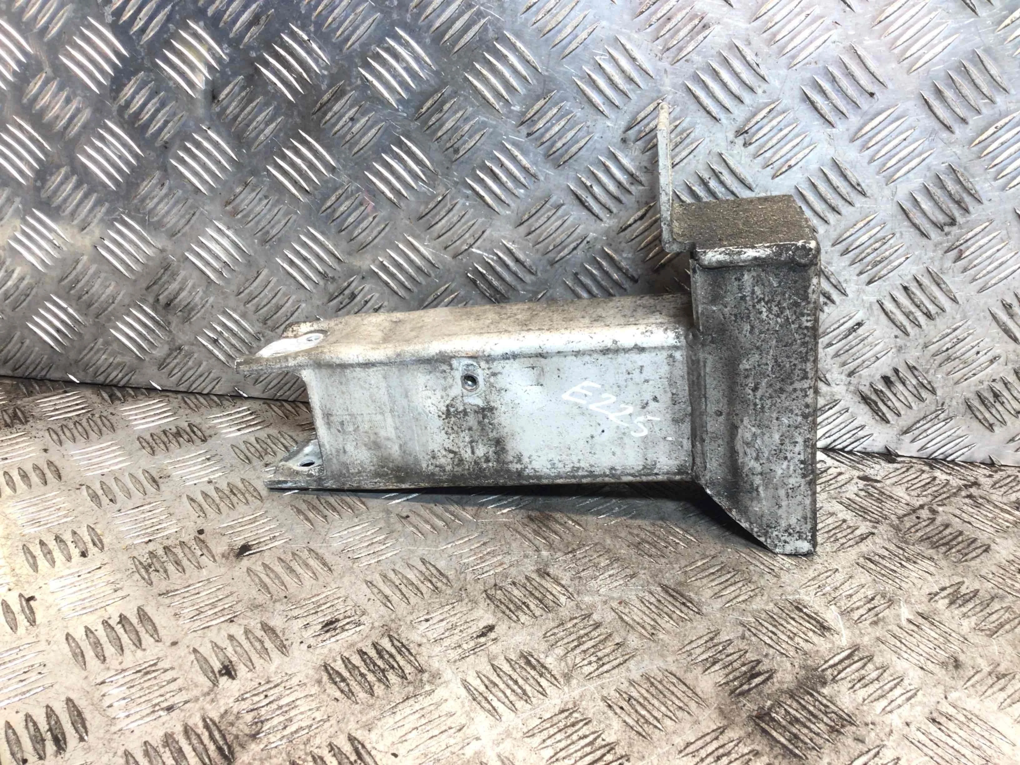 Кронштейн бампера переднего BMW X3 E83 (2003-2006) бензин 2.5 i Автомат Кроссовер