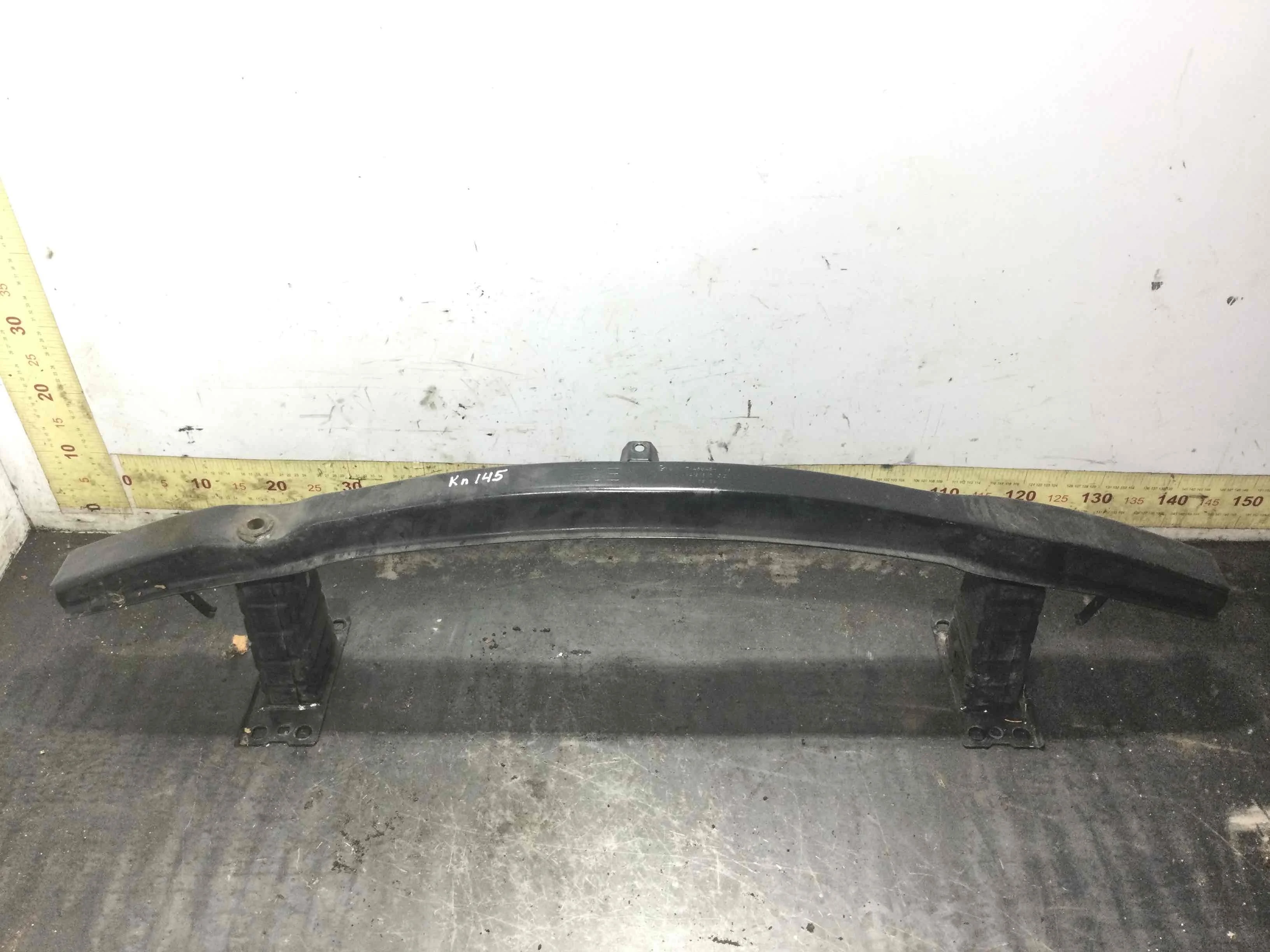 Усилитель бампера переднего BMW X3 E83 (2003-2006) бензин 2.5 i Автомат