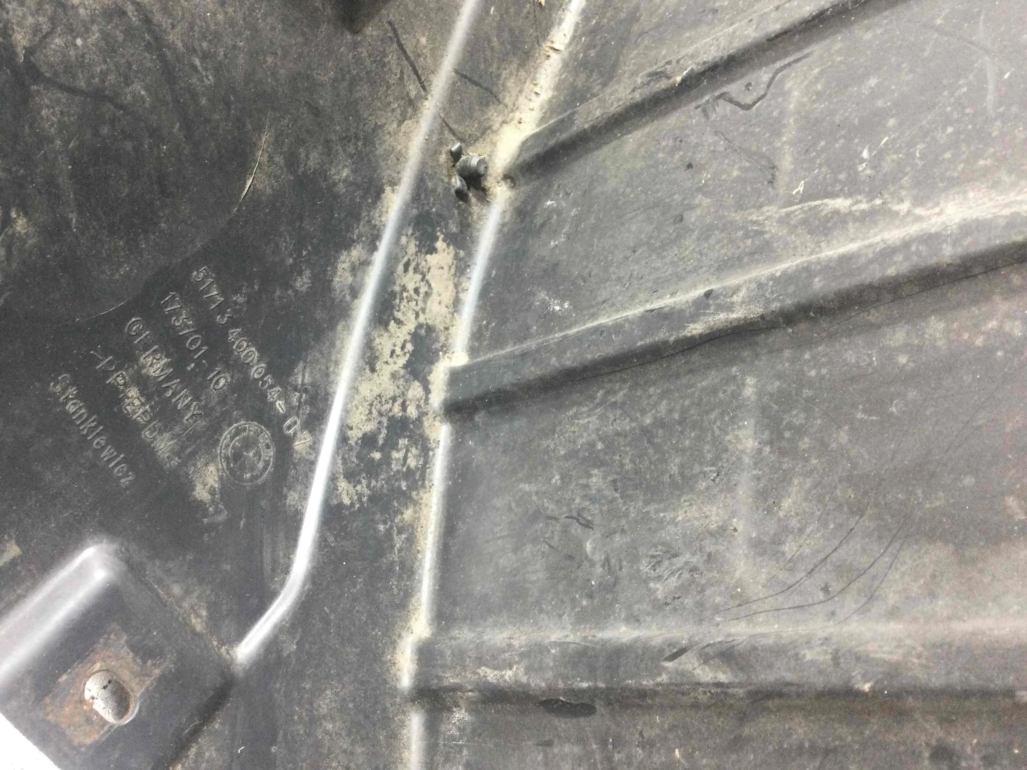 Защита арок задняя правая (подкрылок) BMW X3 E83 (2003-2006) бензин 2.5 i Автомат Кроссовер