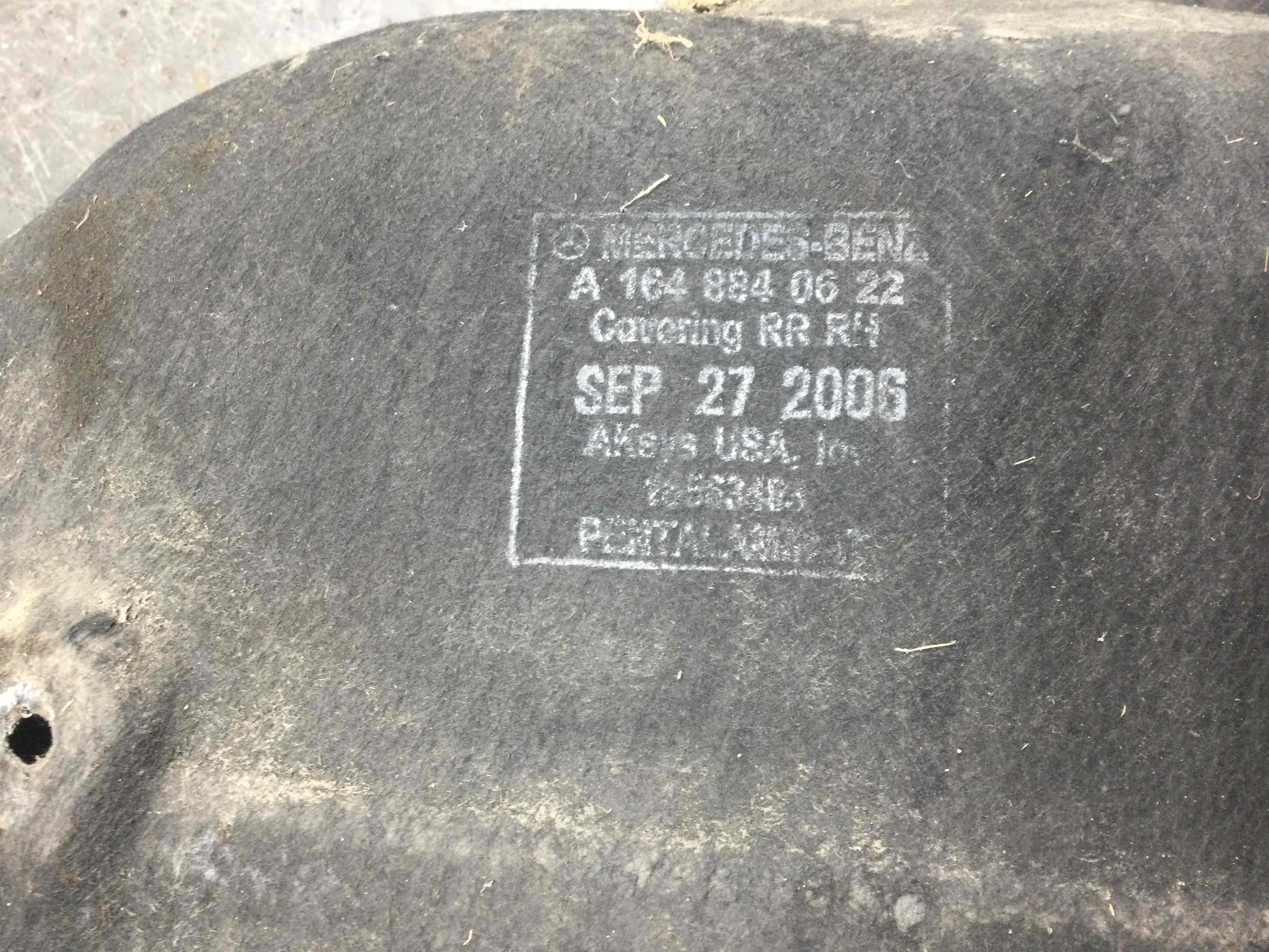 Защита арок задняя правая (подкрылок) Mercedes ML W164 (2005-2008) дизель 3.0 CDI Автомат Внедорожник